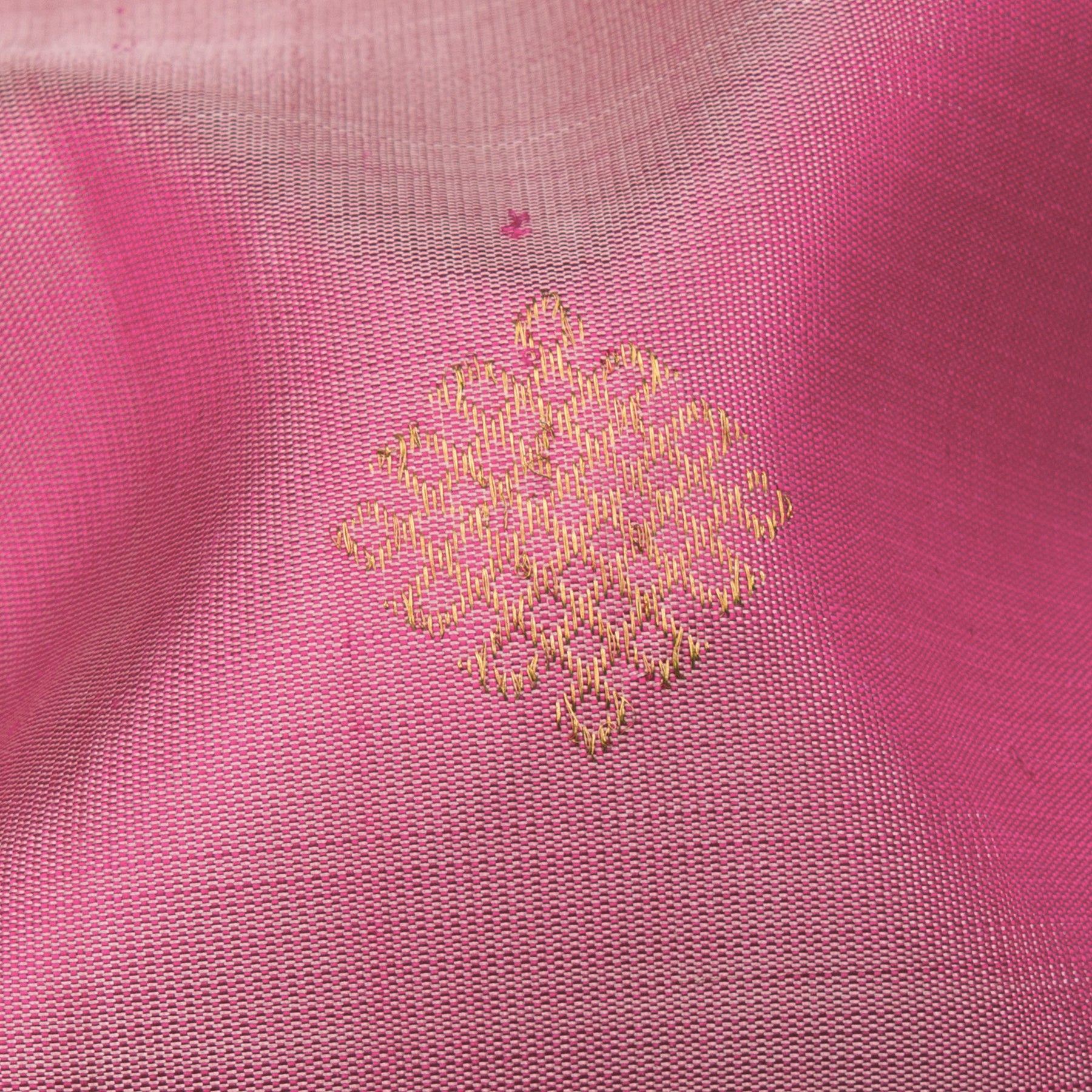 Kanakavalli Kanjivaram Silk Sari 24-615-HS001-03172 - Fabric View