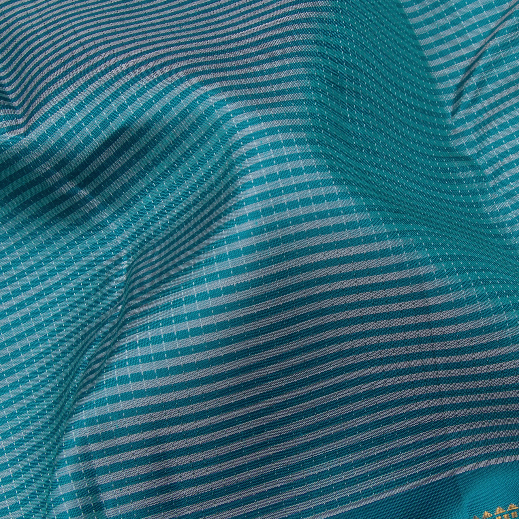 Kanakavalli Kanjivaram Silk Sari 24-615-HS001-05740 - Fabric View