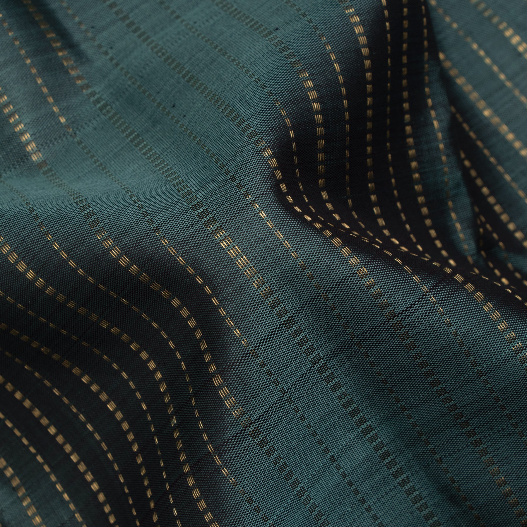 Kanakavalli Kanjivaram Silk Sari 24-615-HS001-07382 - Fabric View