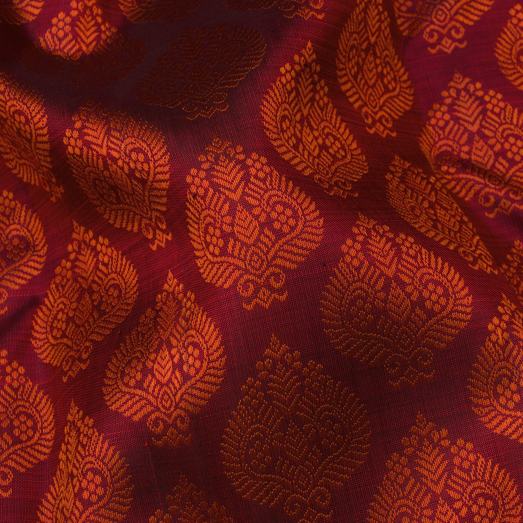 Kanakavalli Kanjivaram Silk Sari 24-615-HS001-08365 - Fabric View