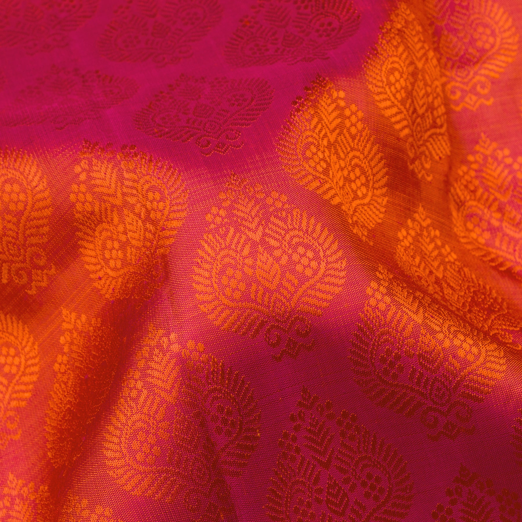 Kanakavalli Kanjivaram Silk Sari 24-615-HS001-10153 - Fabric View