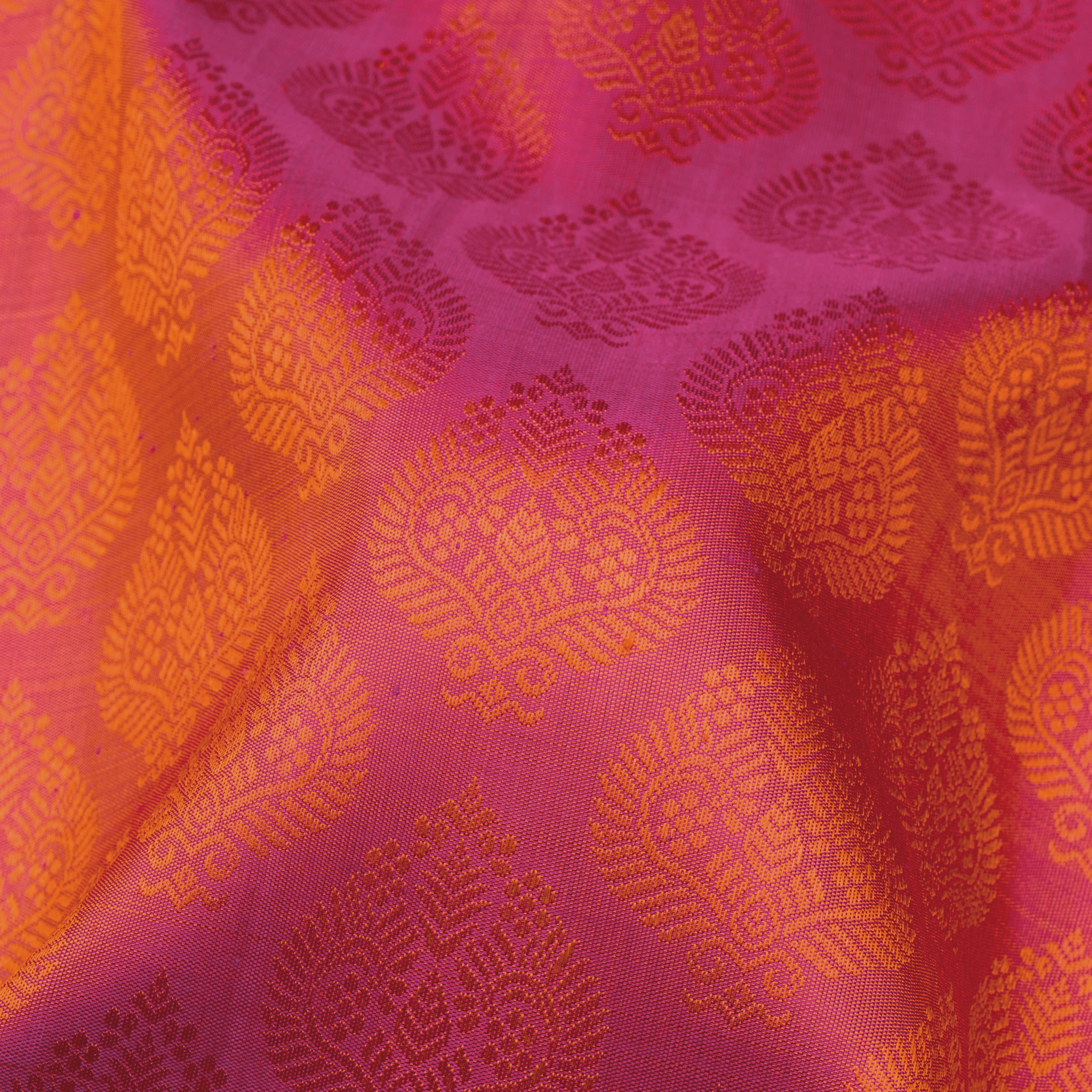 Kanakavalli Kanjivaram Silk Sari 24-615-HS001-10153 - Fabric View