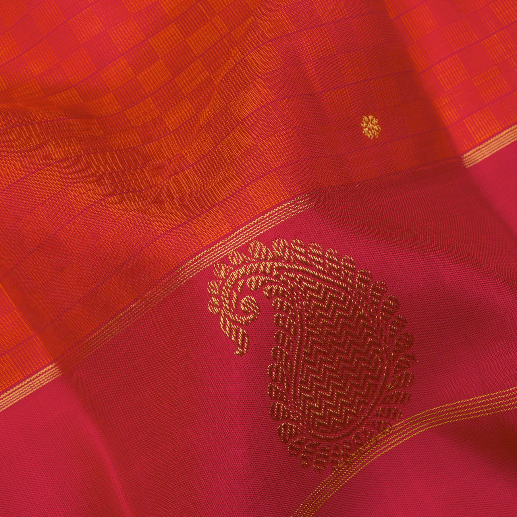 Kanakavalli Kanjivaram Silk Sari 24-615-HS001-12605 - Fabric View