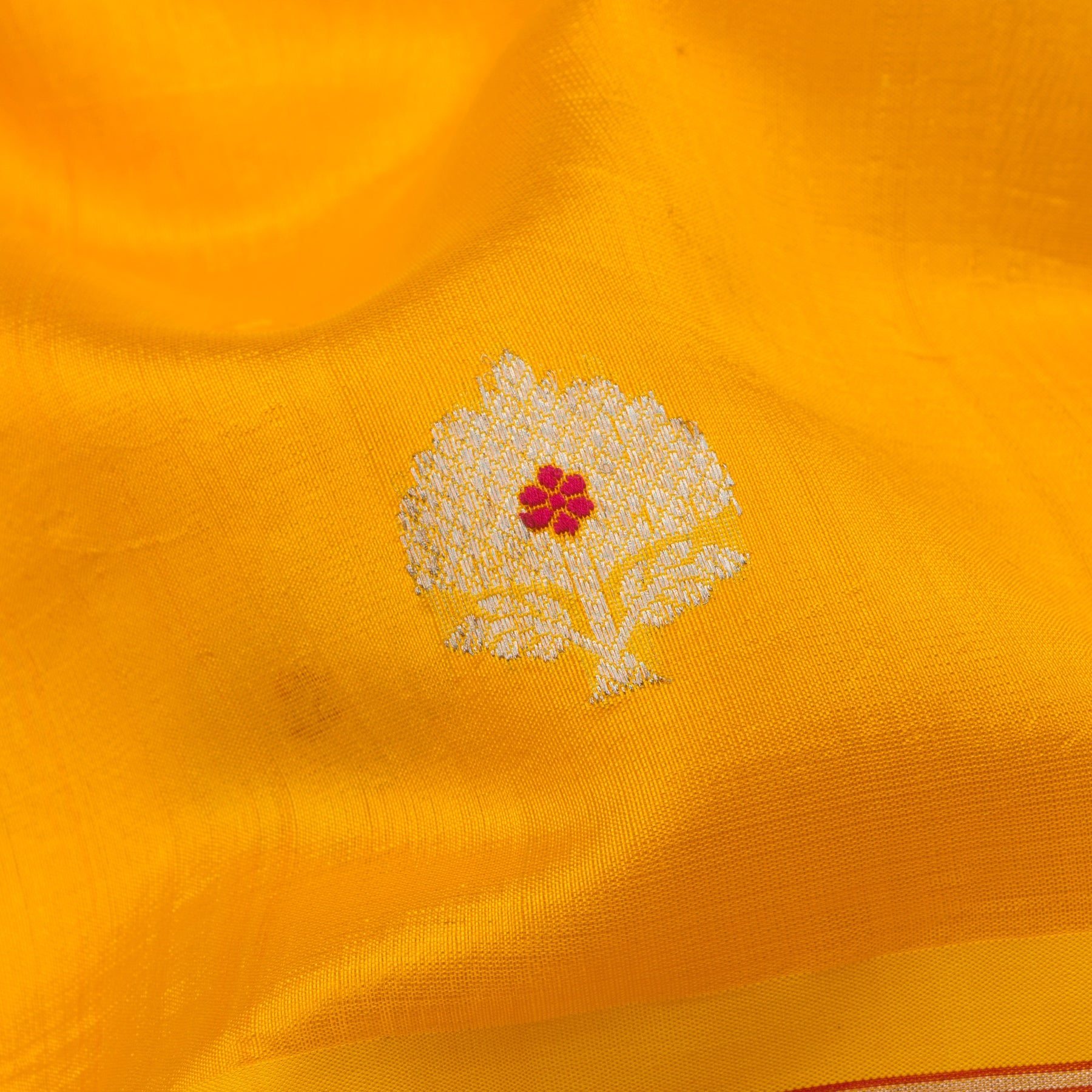 Chanderi Silk Sari 25-004-HS002-00004 - Fabric View