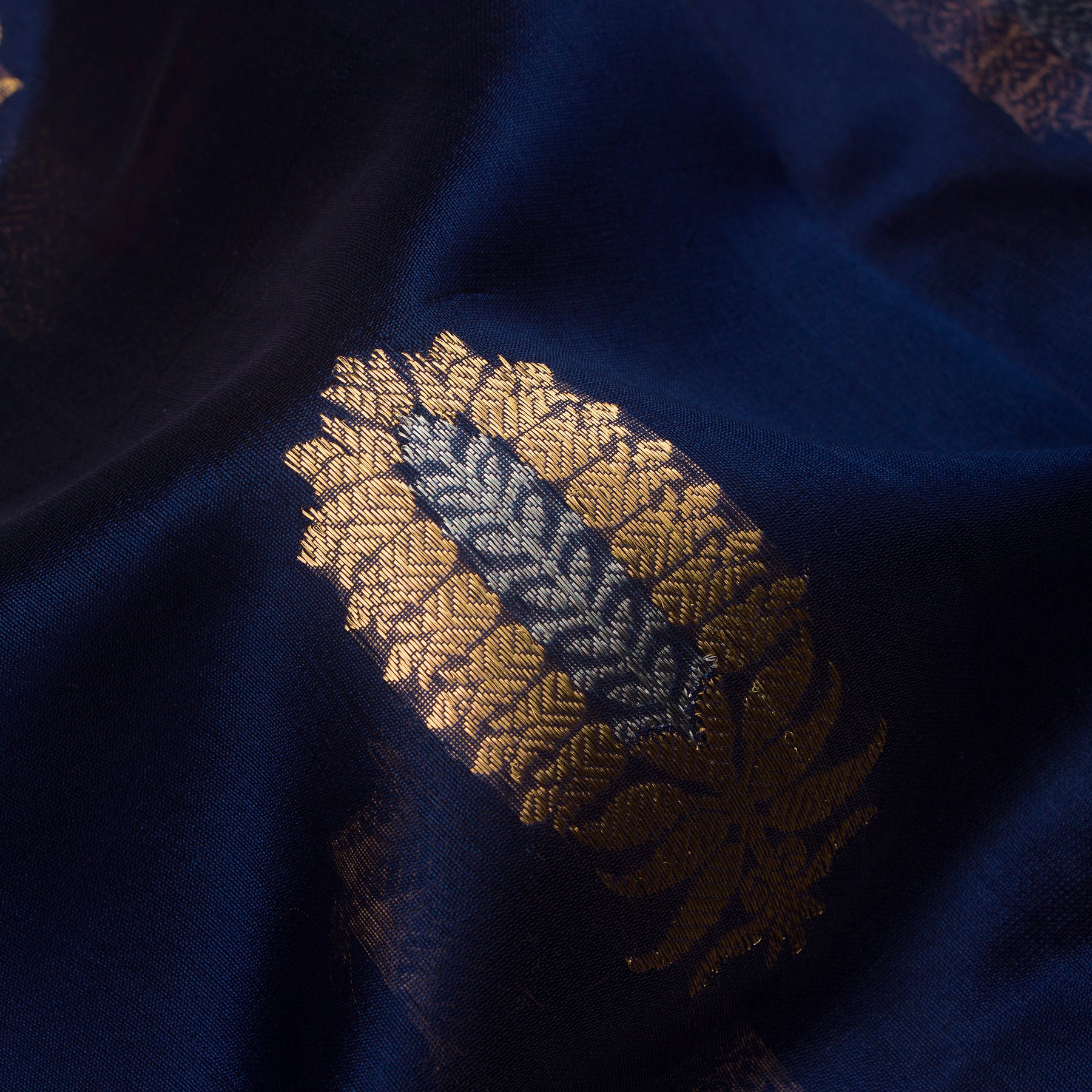 Chanderi Silk Sari 25-004-HS002-00064 - Fabric View