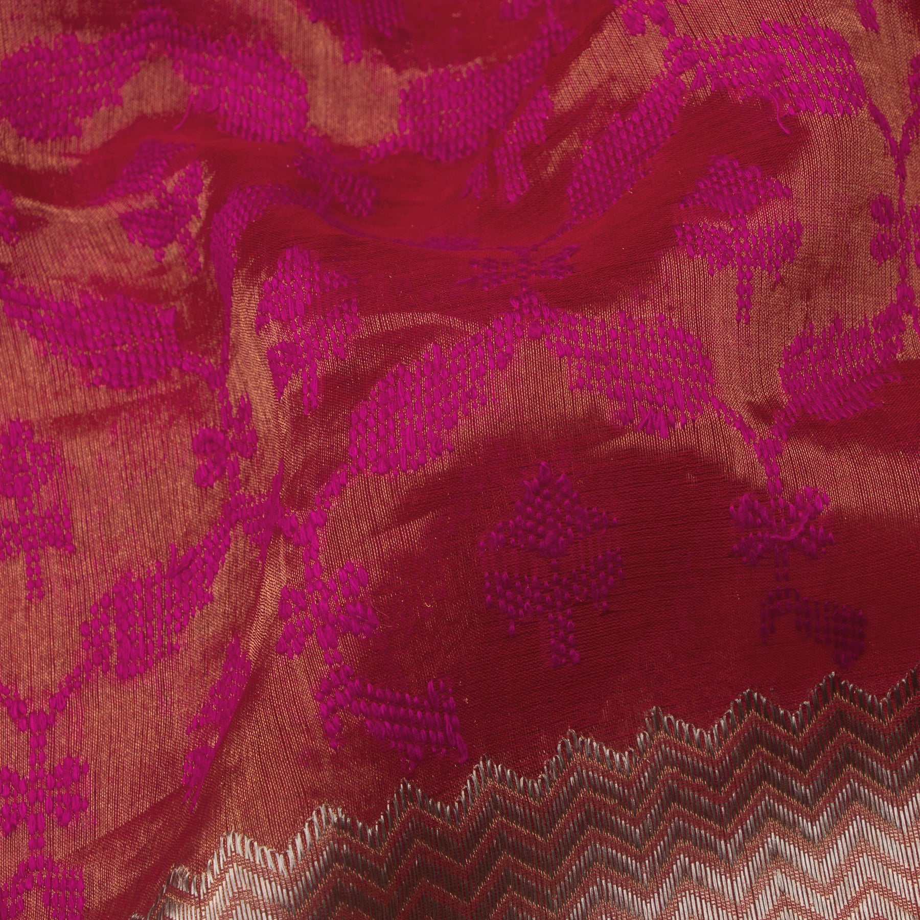 Bailou Silk Sari 25-005-HS002-00082 - Fabric View