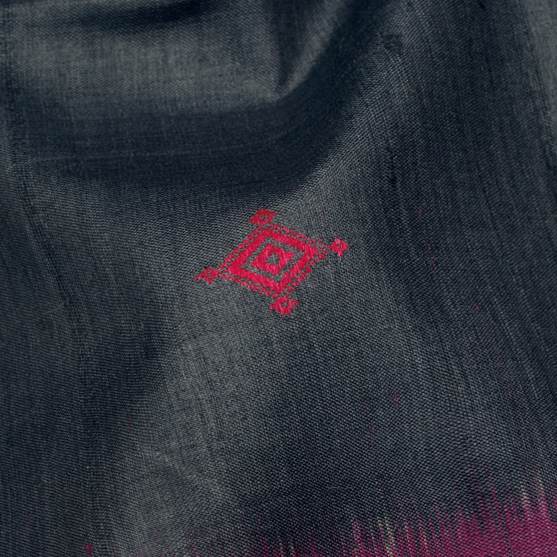 Vani Vrtti Tussore Silk Sari 25-015-HS002-00226 - Fabric View