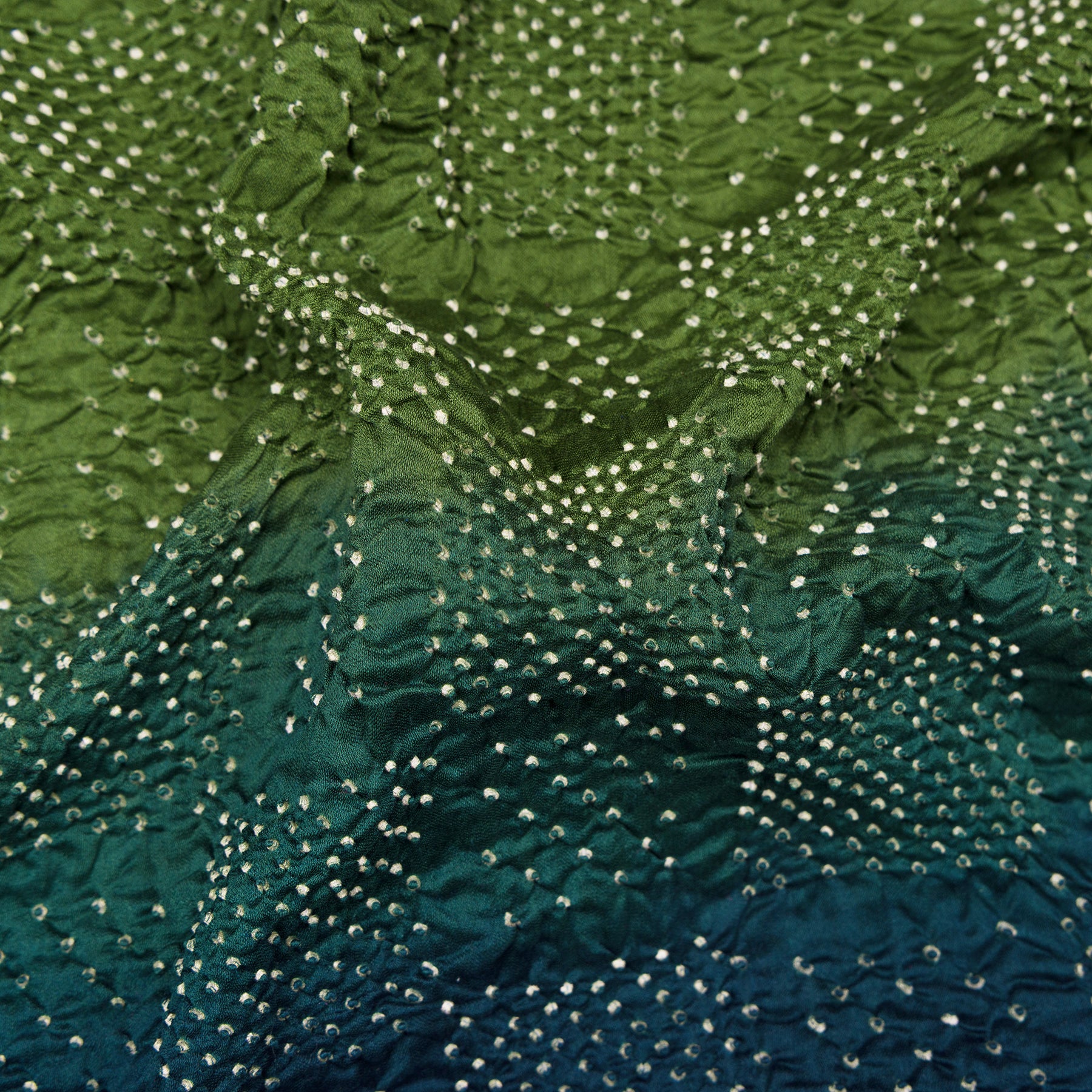 Neelgar Bandhani Mixed Material Sari 25-026-HS004-00009 - Fabric View