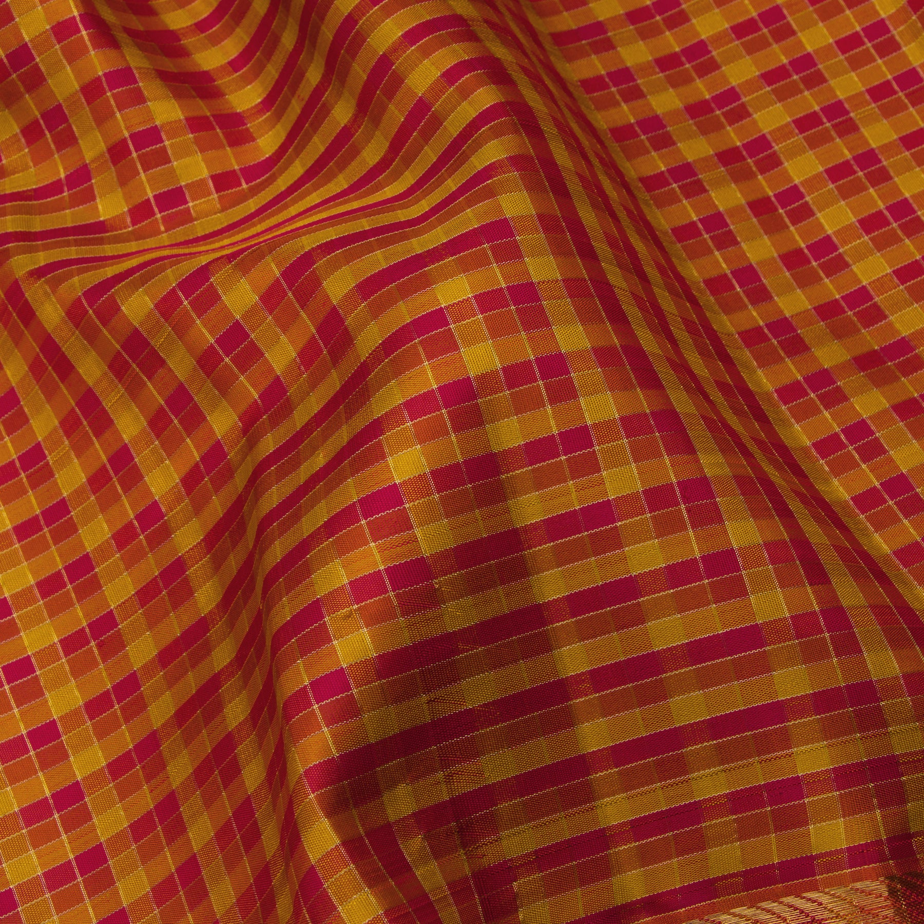 Kanakavalli Kanjivaram Silk Sari 25-040-HS001-04527 - Fabric View