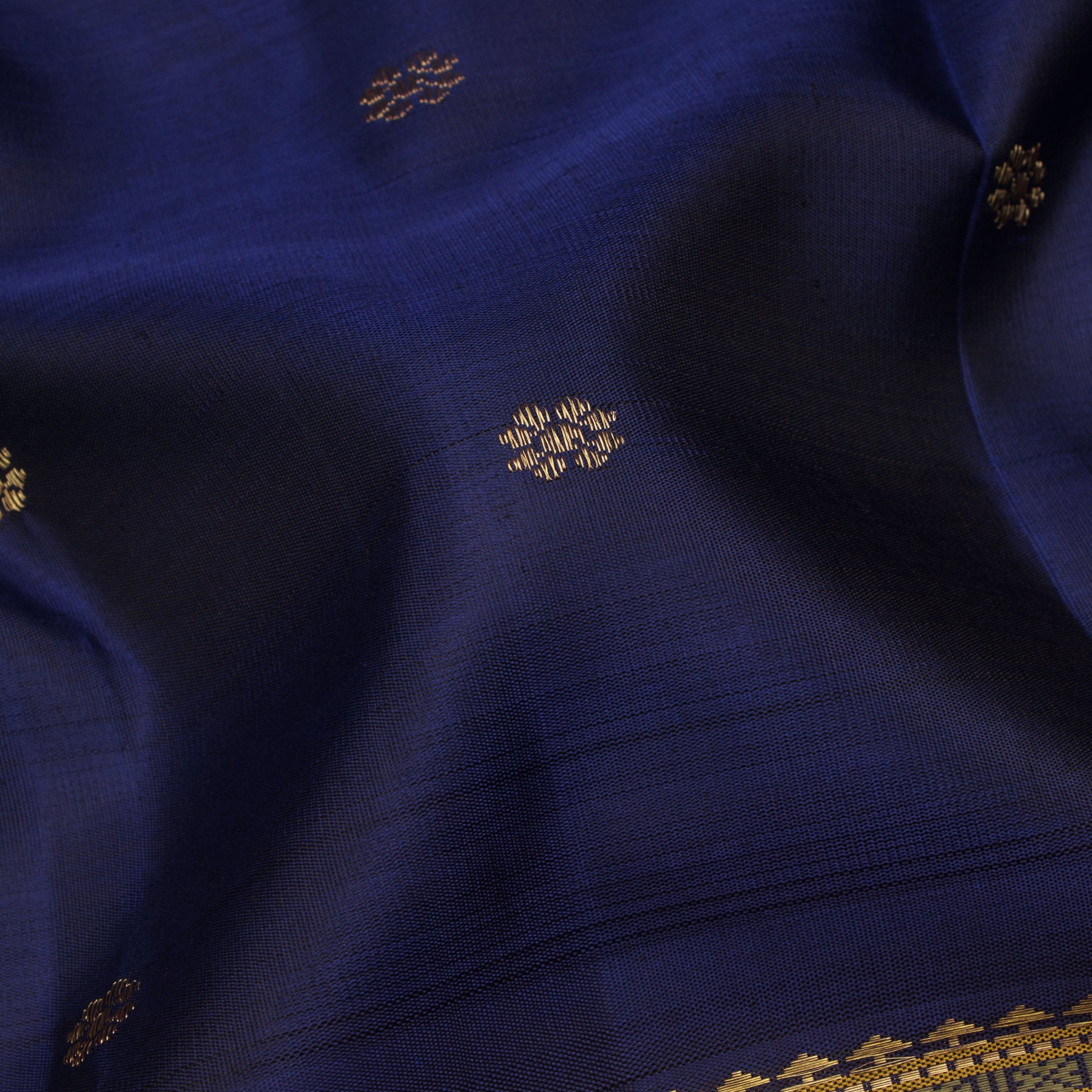Kanakavalli Kanjivaram Silk Sari 25-040-HS001-04886 - Fabric View