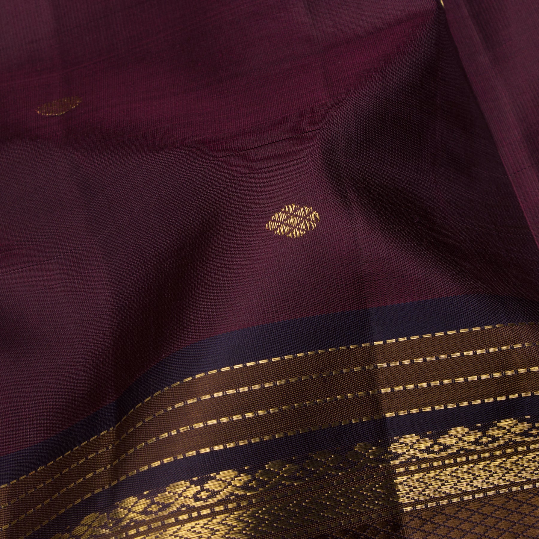 Kanakavalli Kanjivaram Silk Sari 25-040-HS001-05422 - Fabric View 