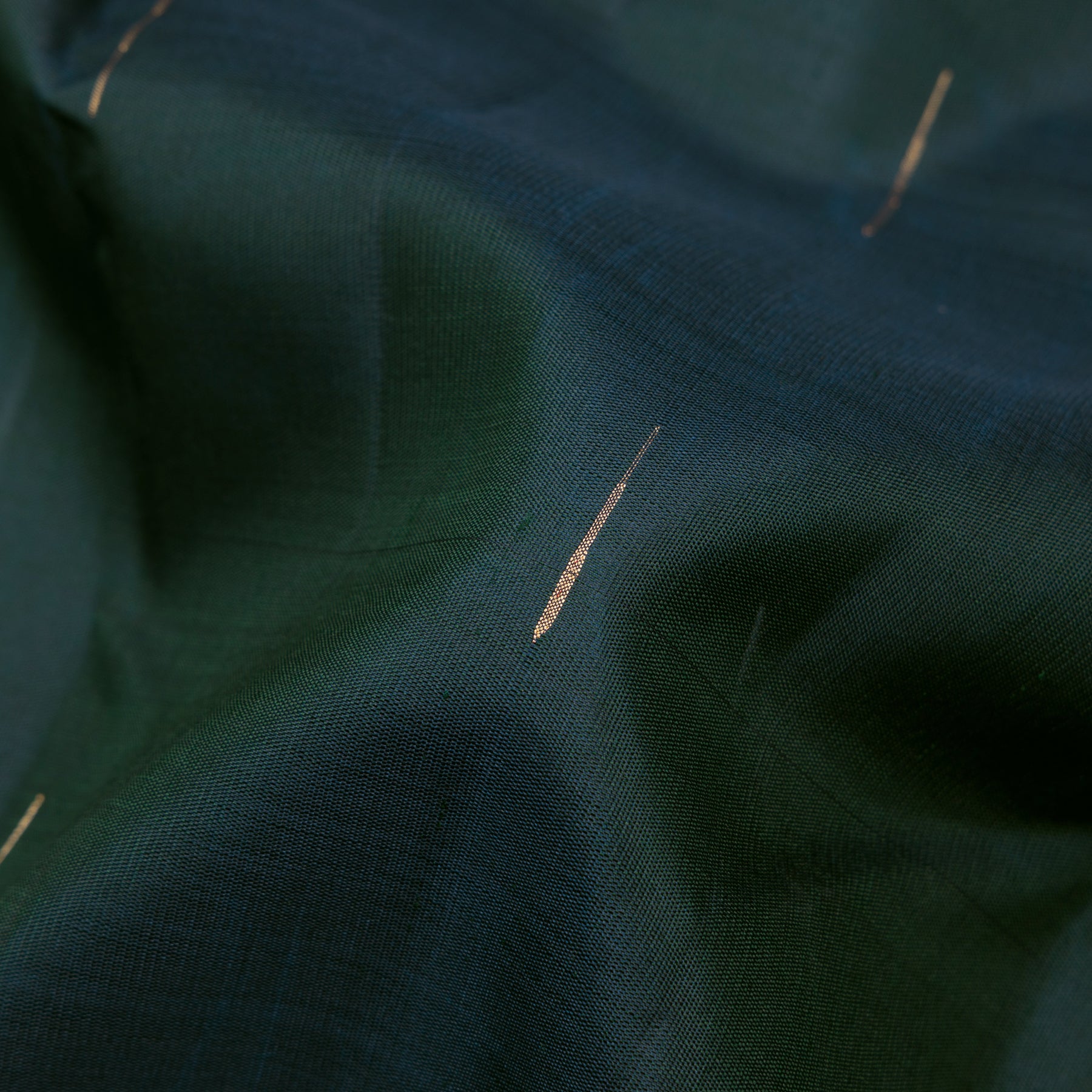 Kanakavalli Kanjivaram Silk Sari 25-040-HS001-06547 - Fabric View
