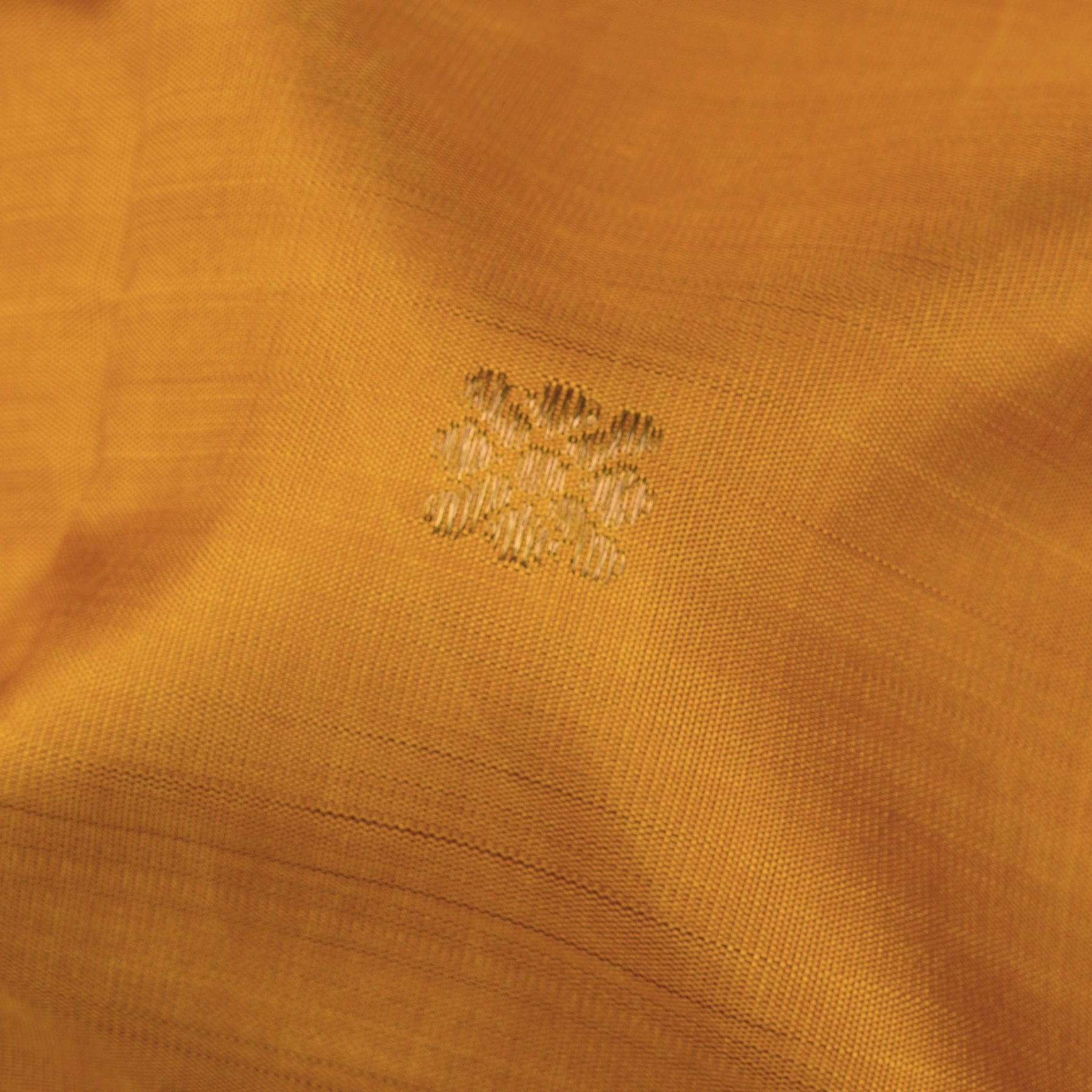 Kanakavalli Kanjivaram Silk Sari 25-040-HS001-07198 - Fabric View