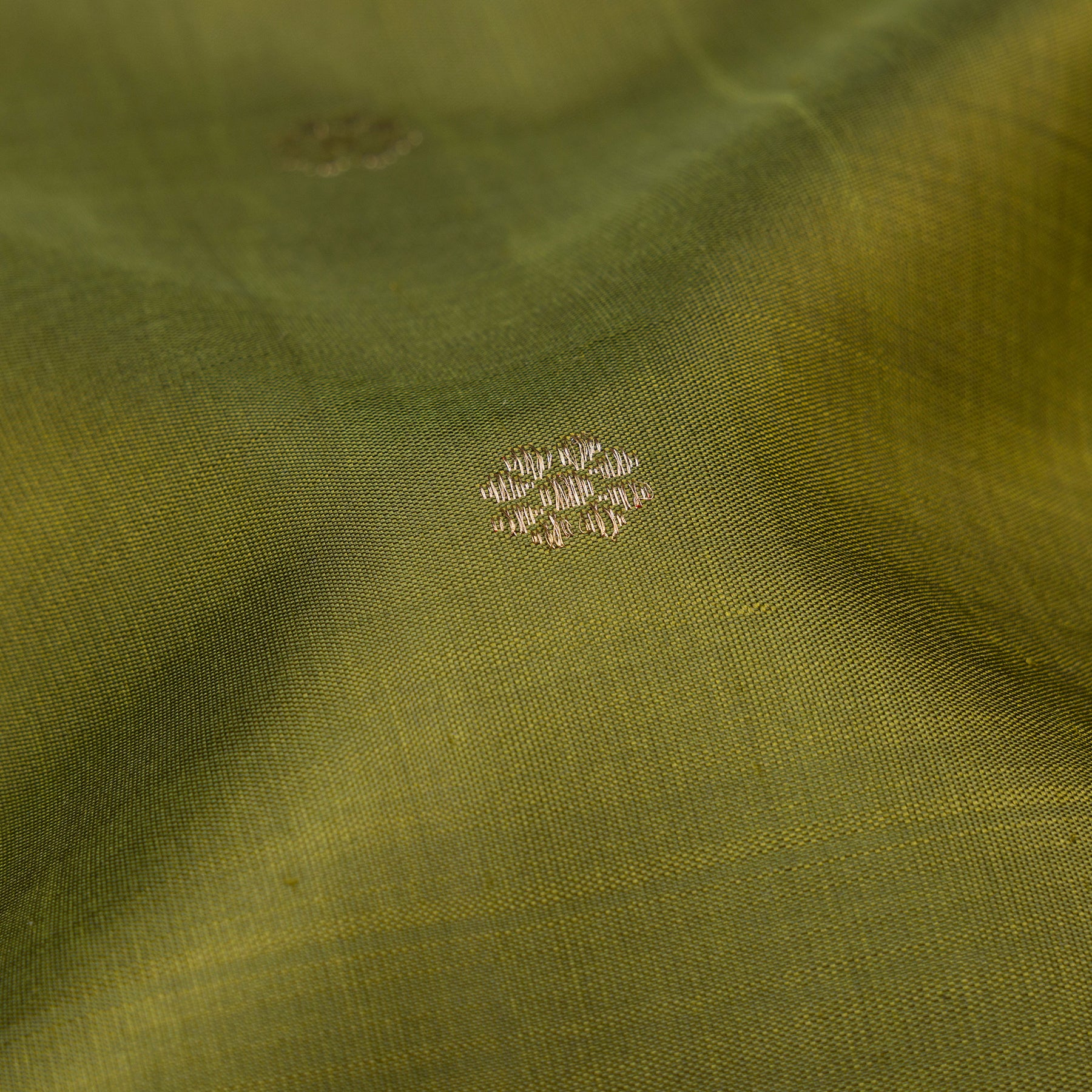 Kanakavalli Kanjivaram Silk Sari 25-040-HS001-09088 - Fabric View