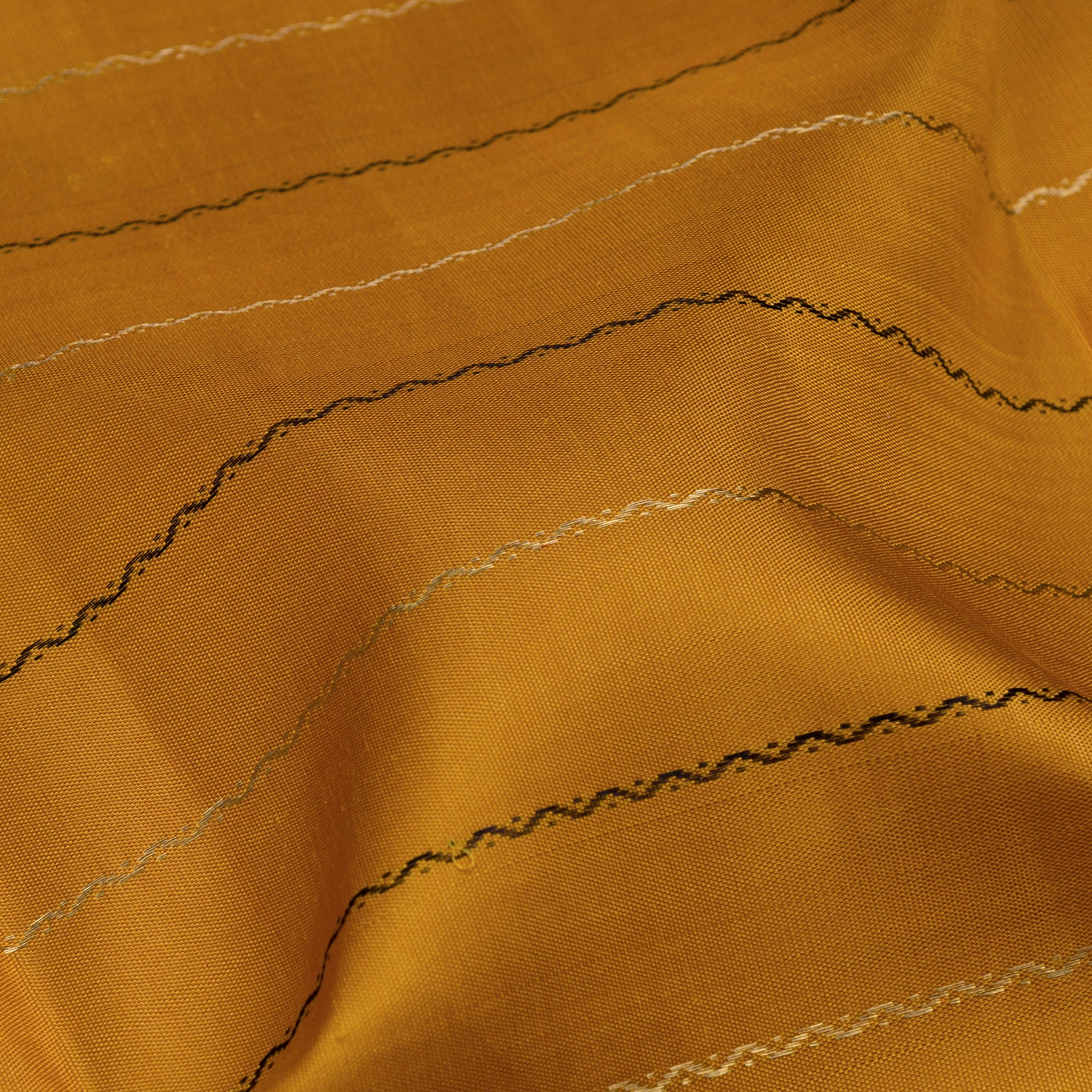 Kanakavalli Kanjivaram Silk Sari 25-040-HS001-10800 - Fabric View