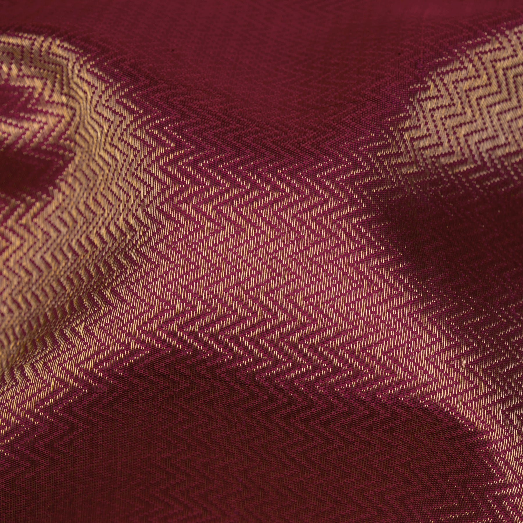 Kanakavalli Kanjivaram Silk Sari 25-040-HS001-10807 - Fabric View