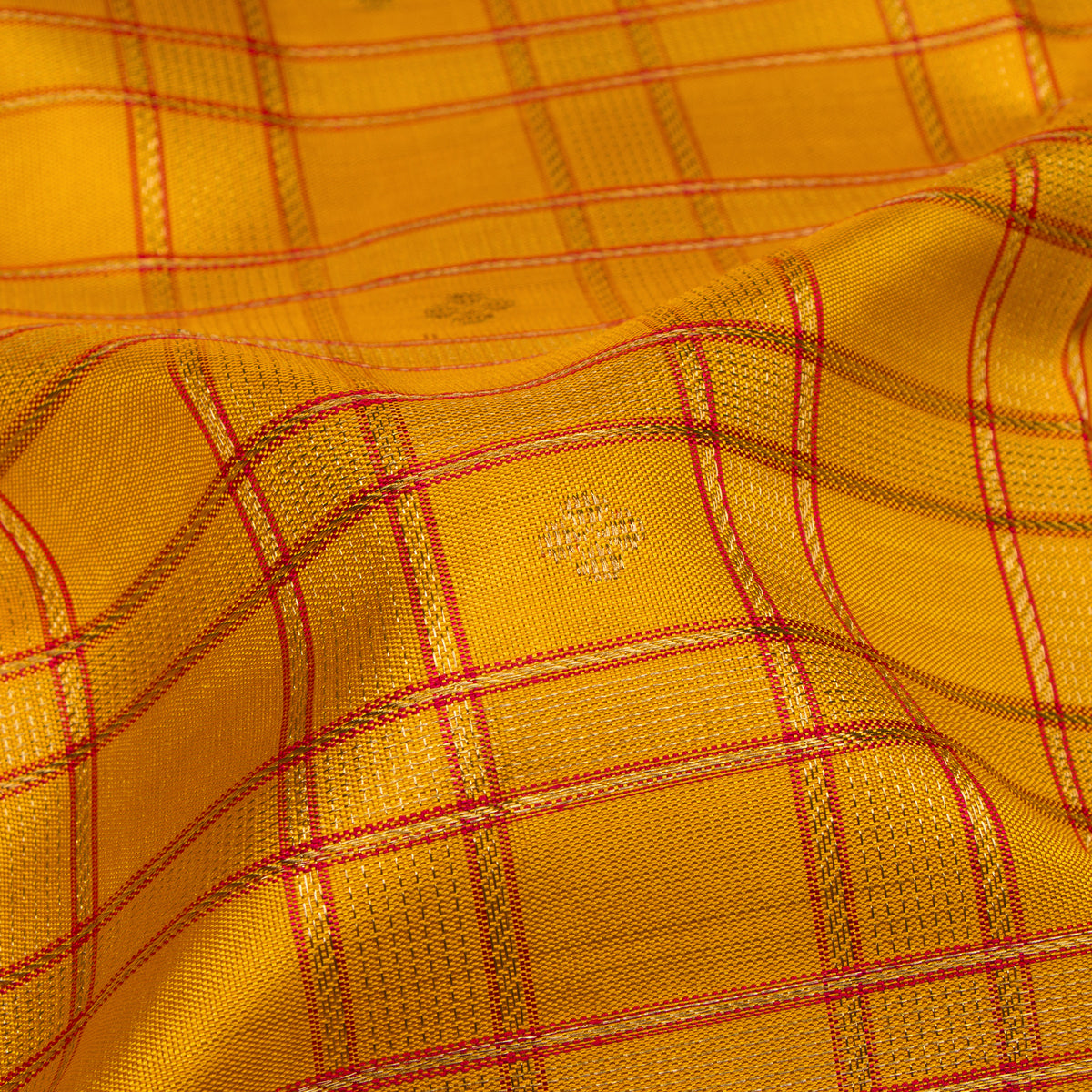 Kanakavalli Kanjivaram Silk Sari 25-041-HS001-09180 - Fabric View