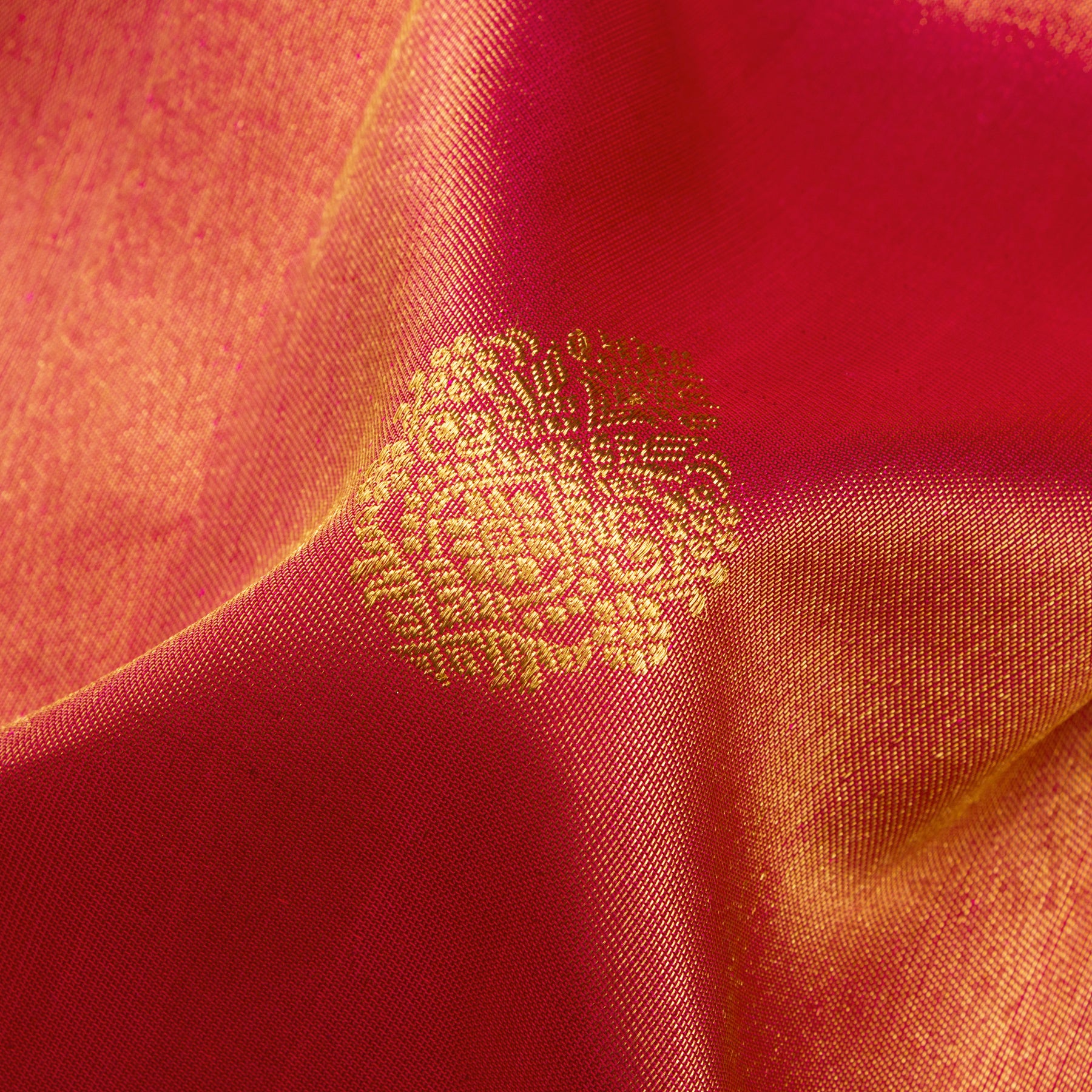 Kanakavalli Kanjivaram Silk Sari 25-060-HS001-04098 - Fabric View