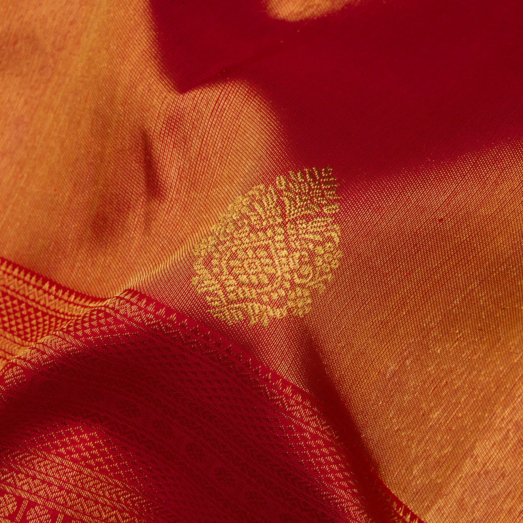 Kanakavalli Kanjivaram Silk Sari 25-060-HS001-05901 - Fabric View