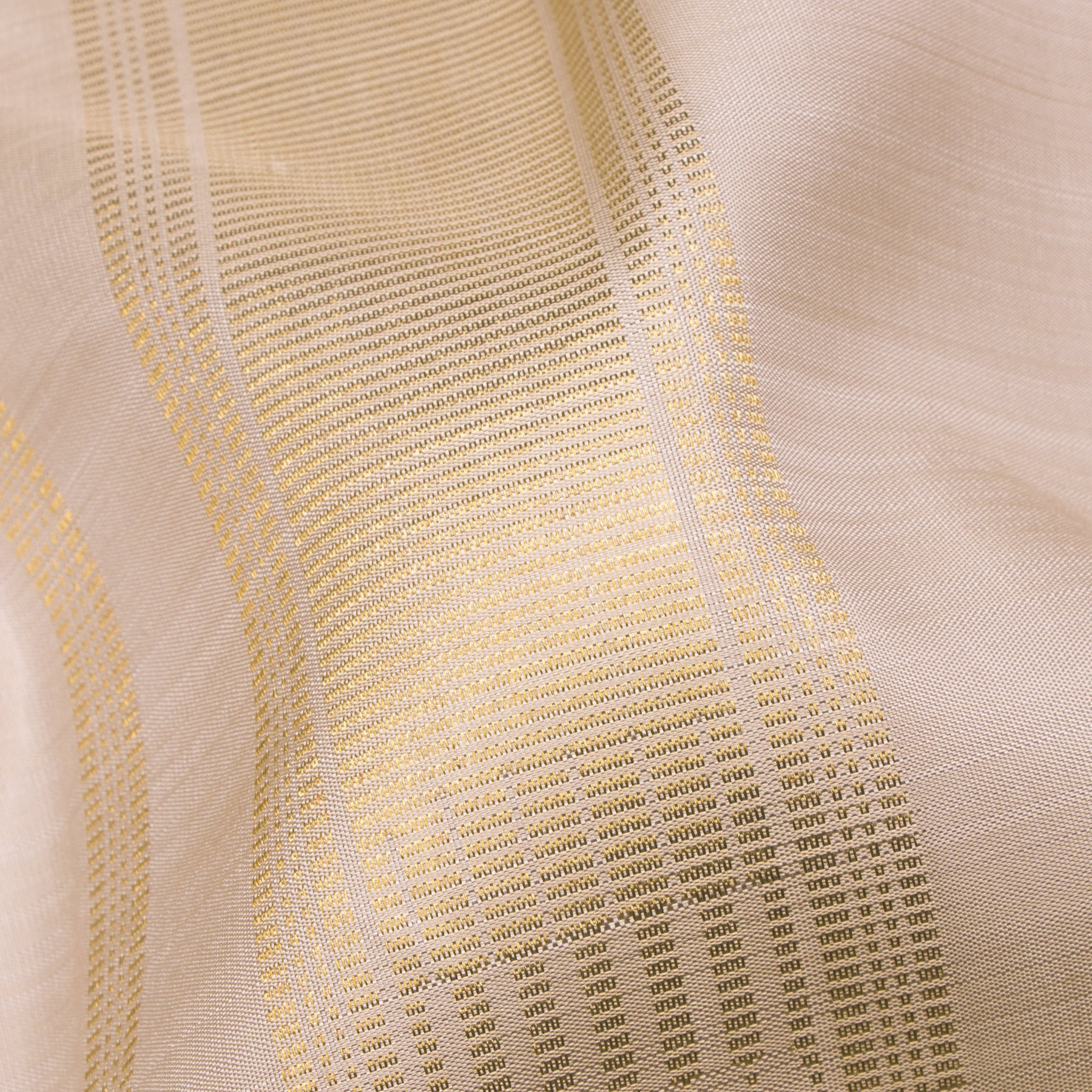 Kanakavalli Kanjivaram Silk Angavastram CO-ORD 25-109-AF001-03533 - Fabric View