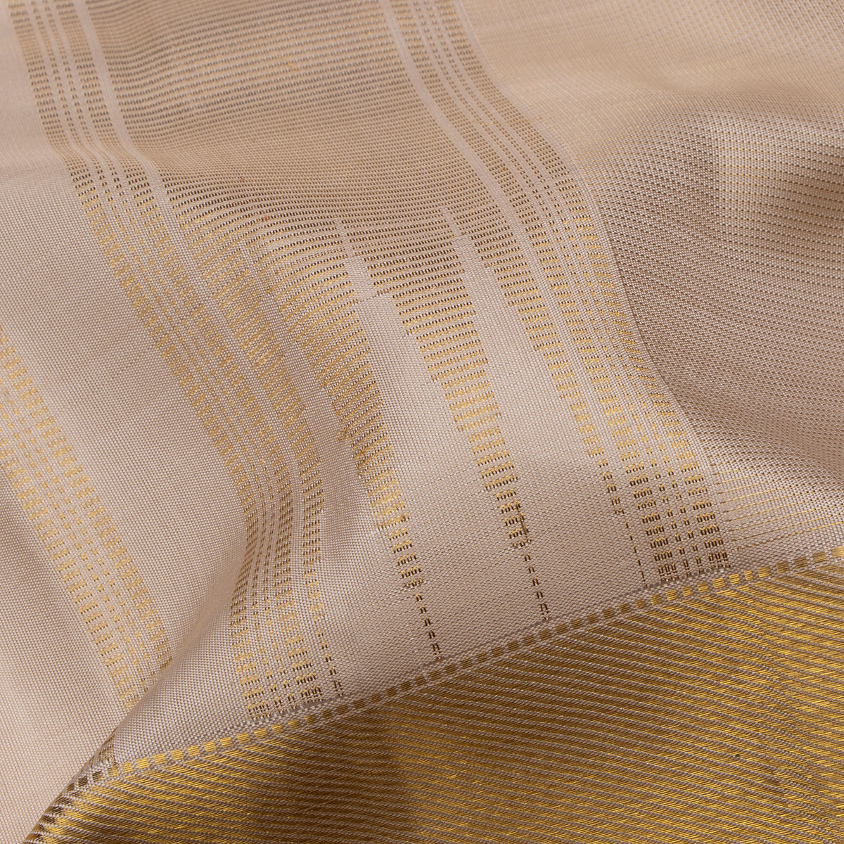 Kanakavalli Kanjivaram Silk Angavastram CO-ORD 25-109-AF001-09702 - Detailed Fabric View