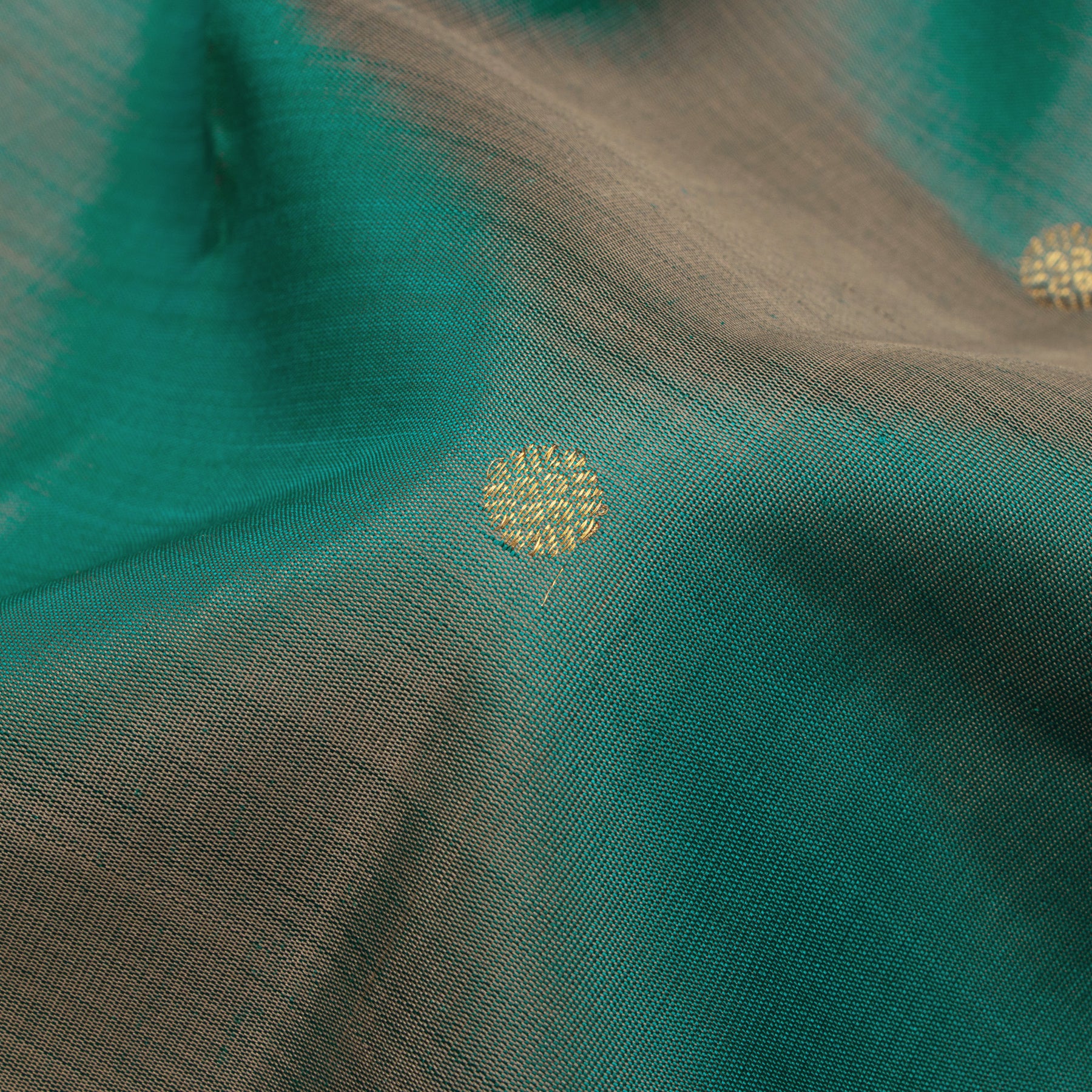 Kanakavalli Kanjivaram Silk Sari 25-109-HS001-03511 - Fabric View