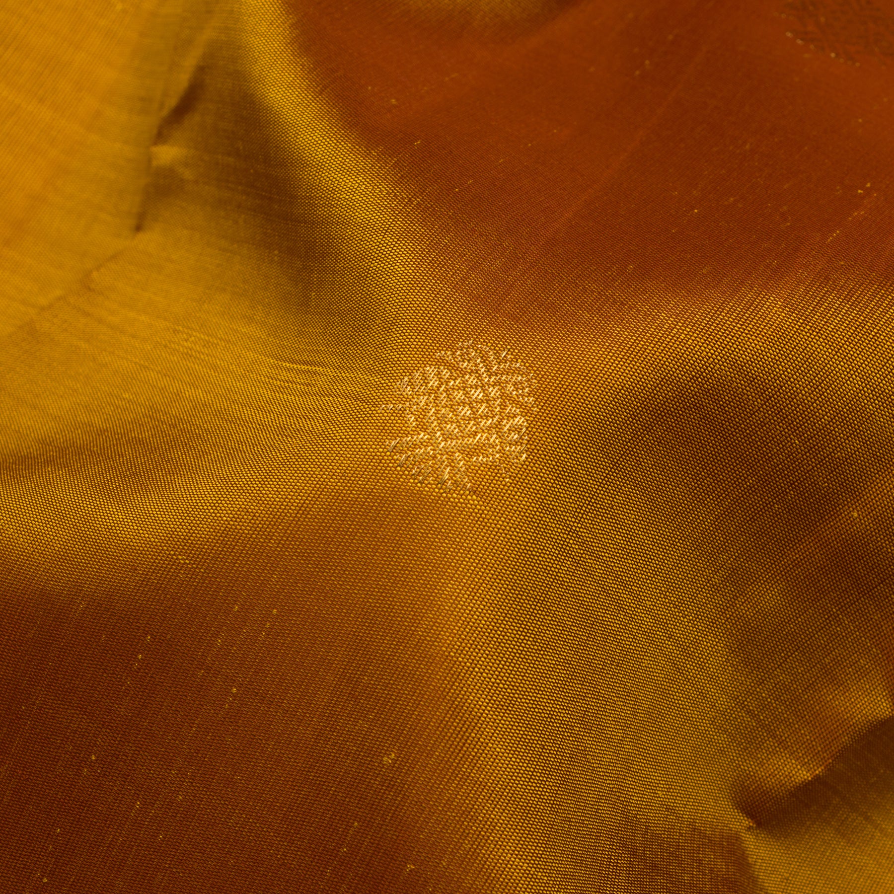Kanakavalli Kanjivaram Silk Sari 25-109-HS001-03514 - Fabric View