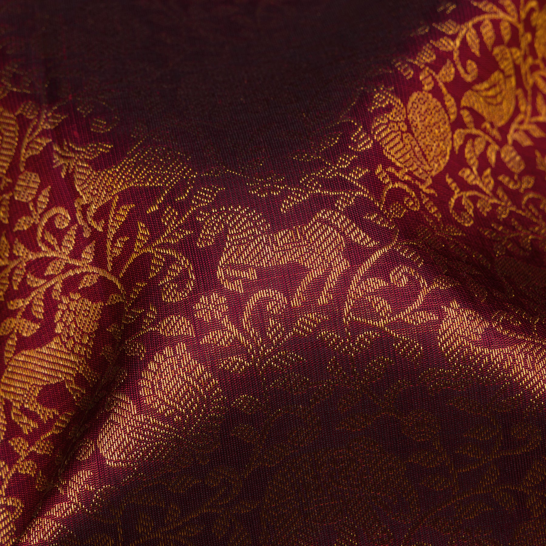 Kanakavalli Kanjivaram Silk Sari 25-109-HS001-09569 - Fabric View