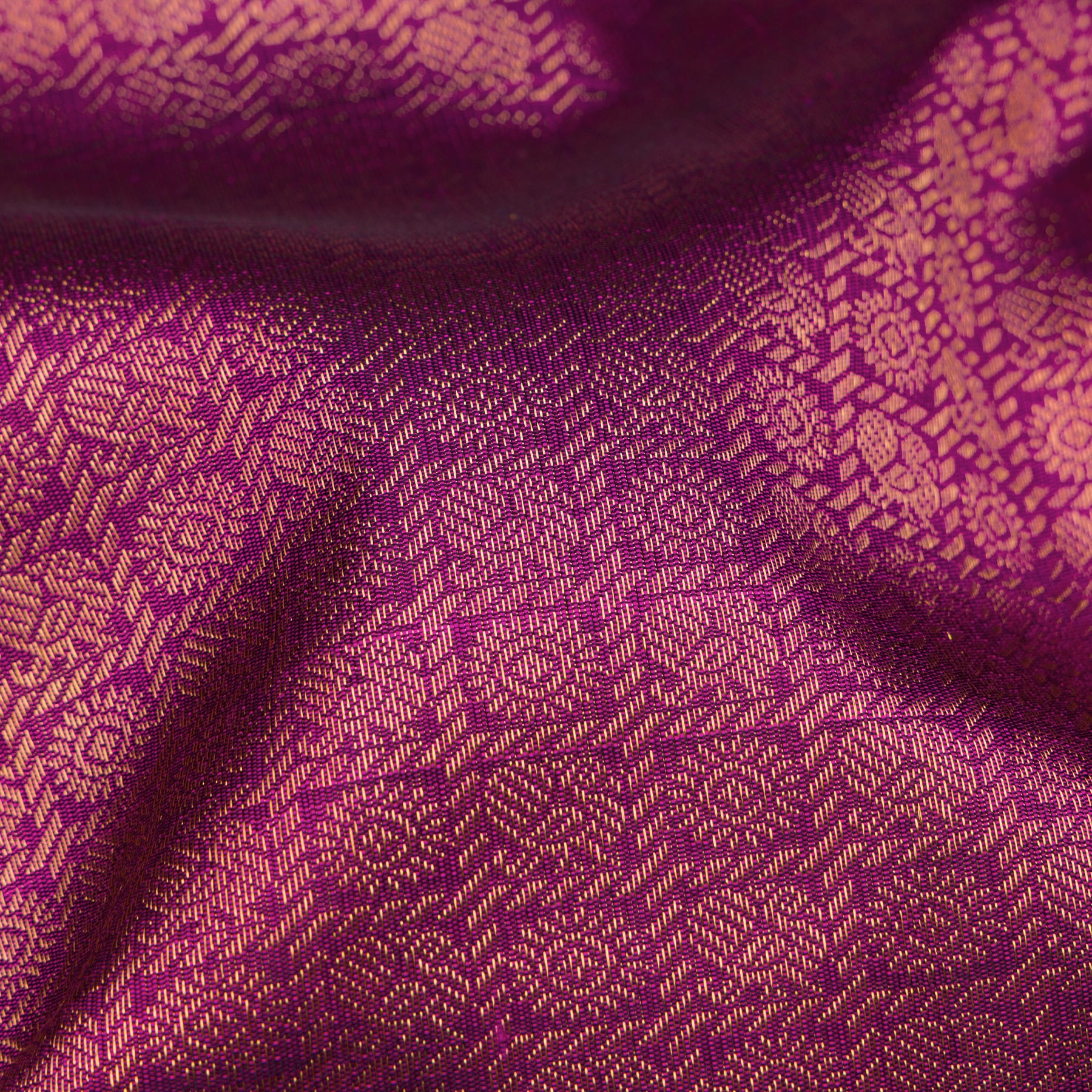 Kanakavalli Kanjivaram Silk Sari 25-109-HS001-09598 - Fabric View