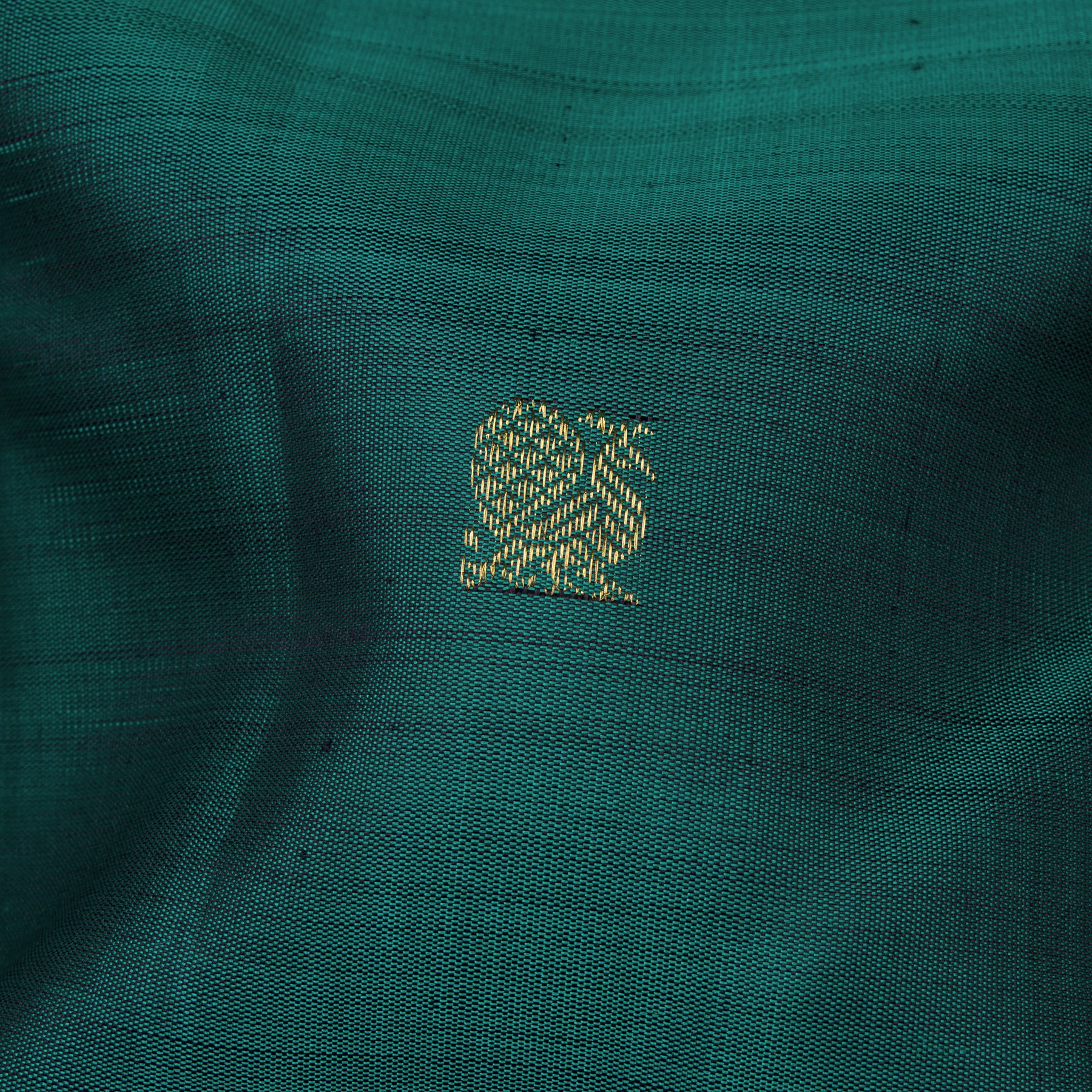 Kanakavalli Kanjivaram Silk Sari 25-109-HS001-09829 - Fabric View