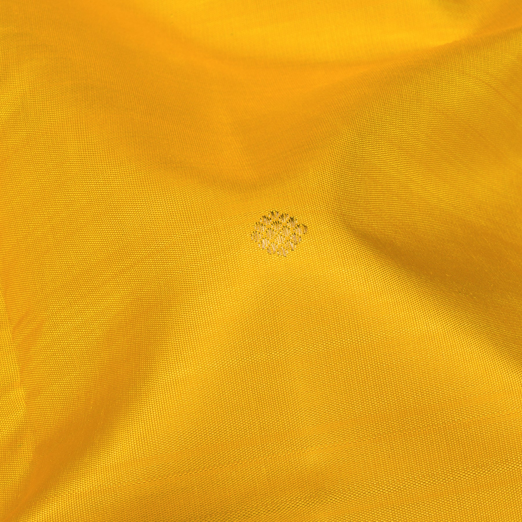 Kanakavalli Kanjivaram Silk Sari 25-109-HS001-09841 - Fabric View