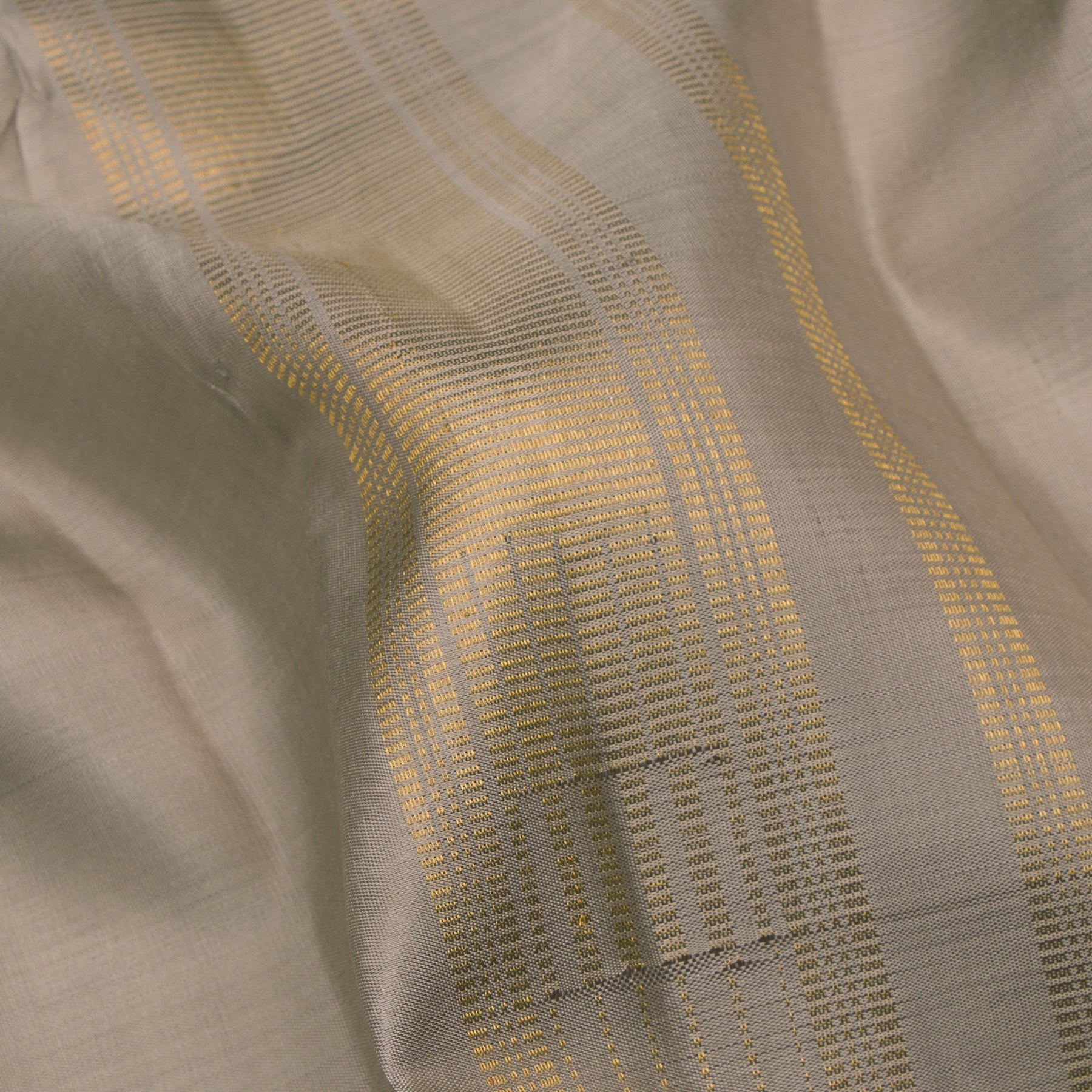 Kanakavalli Kanjivaram Silk Angavastram CO-ORD 25-110-AF001-00559 - Detailed Fabric View