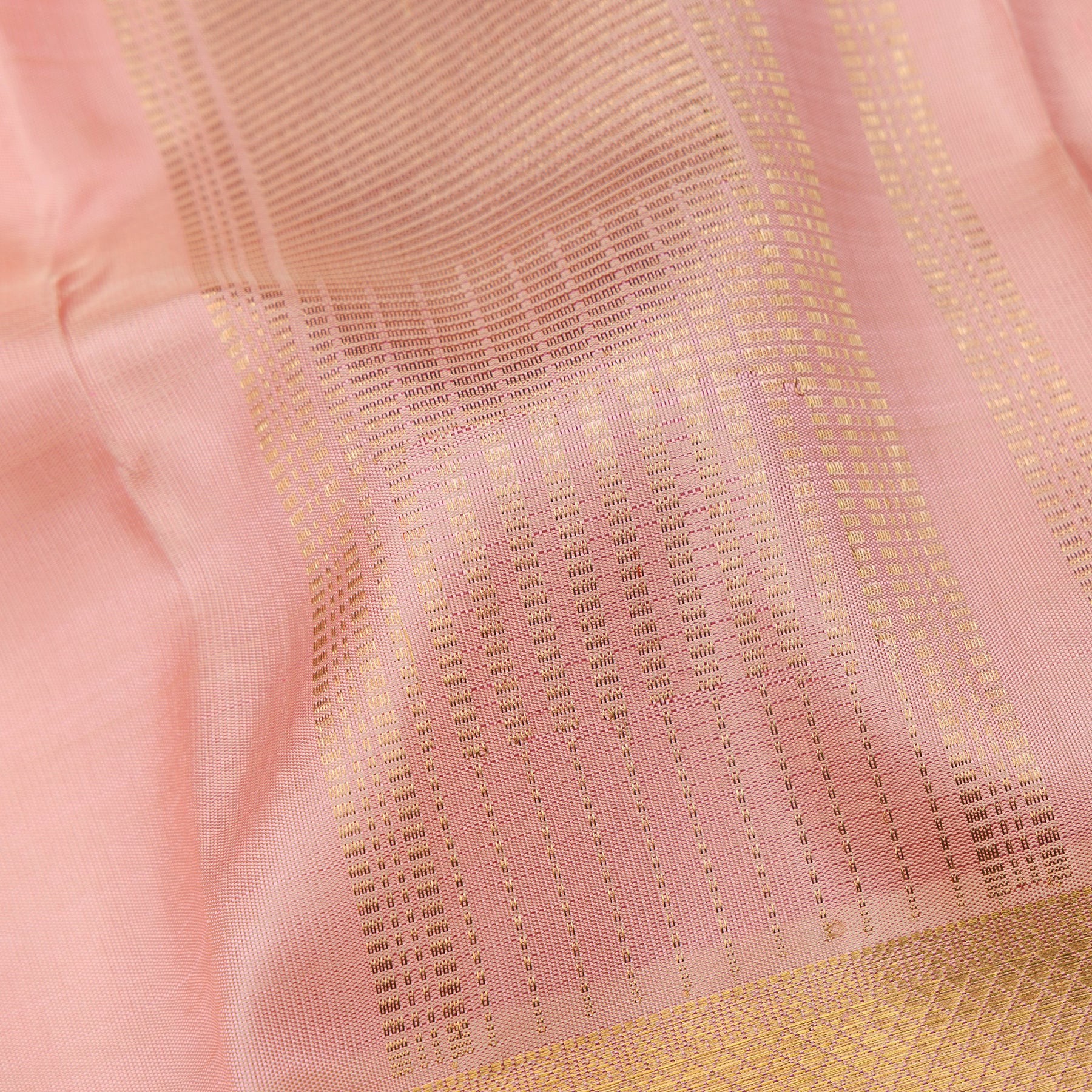 Kanakavalli Kanjivaram Silk Angavastram CO-ORD 25-110-AF001-01332 - Detailed Fabric View