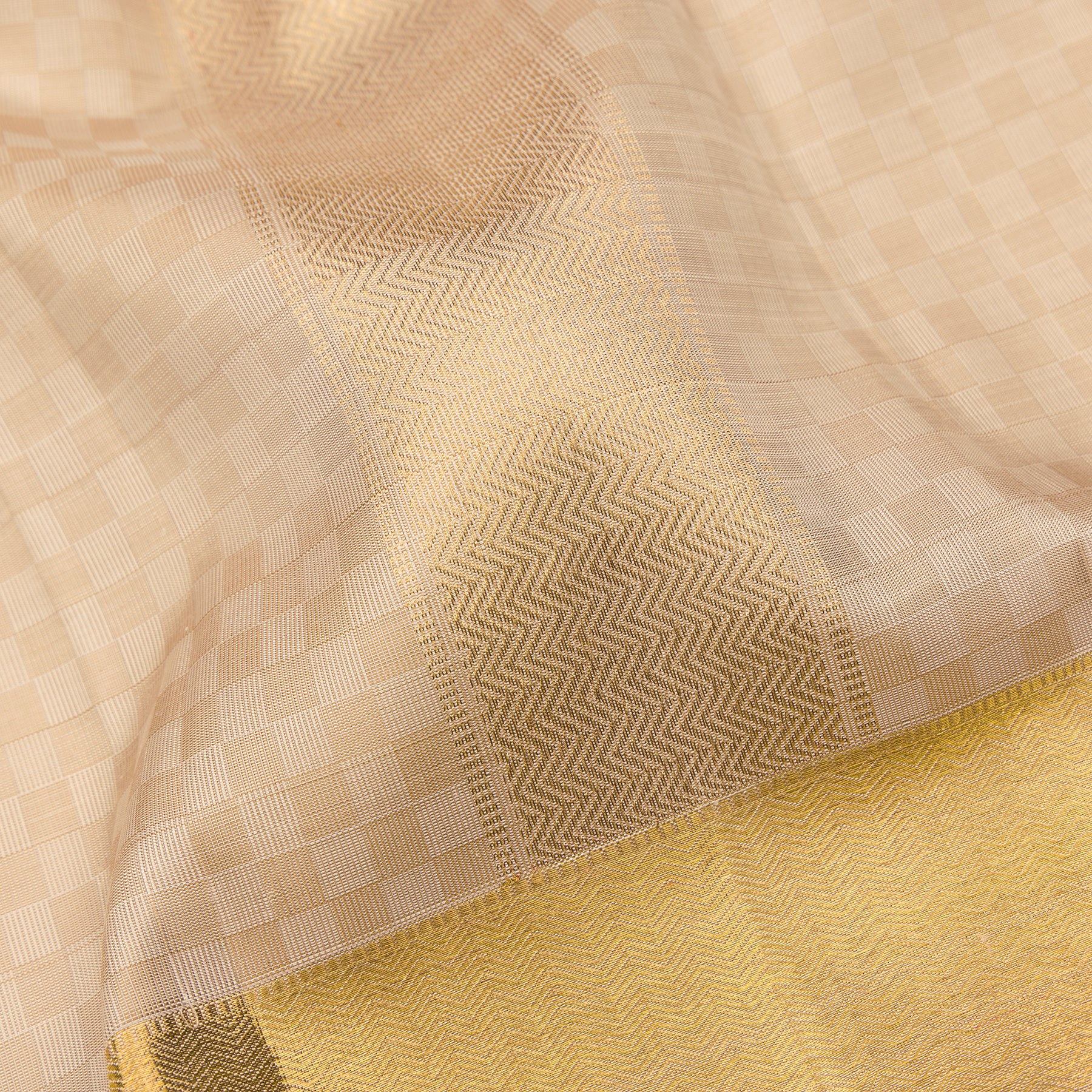 Kanakavalli Kanjivaram Silk Angavastram CO-ORD 25-110-AF001-02966 - Detailed Fabric View