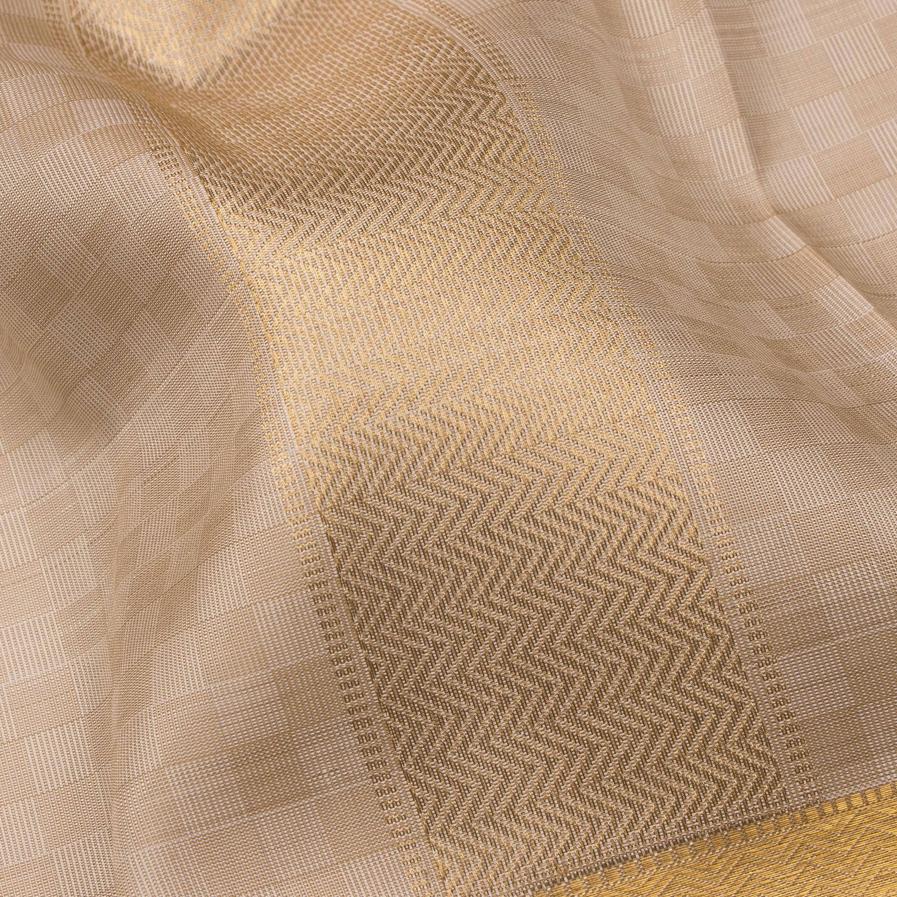 Kanakavalli Kanjivaram Silk Angavastram CO-ORD 25-110-AF001-03274 - Detailed Fabric View