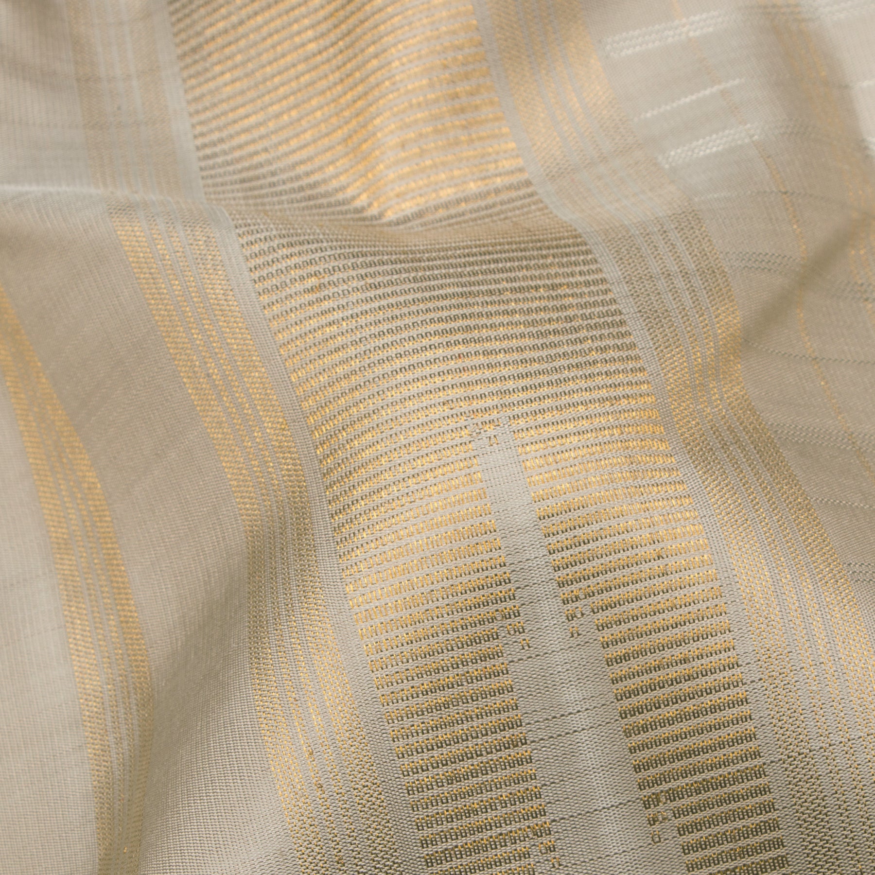 Kanakavalli Kanjivaram Silk Angavastram CO-ORD 25-110-AF001-04489 - Detailed Fabric View