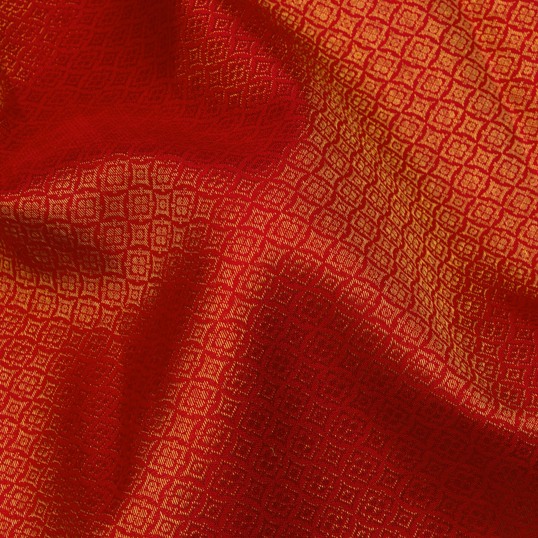 Kanakavalli Kanjivaram Silk Sari 25-110-HS001-00699 - Fabric View