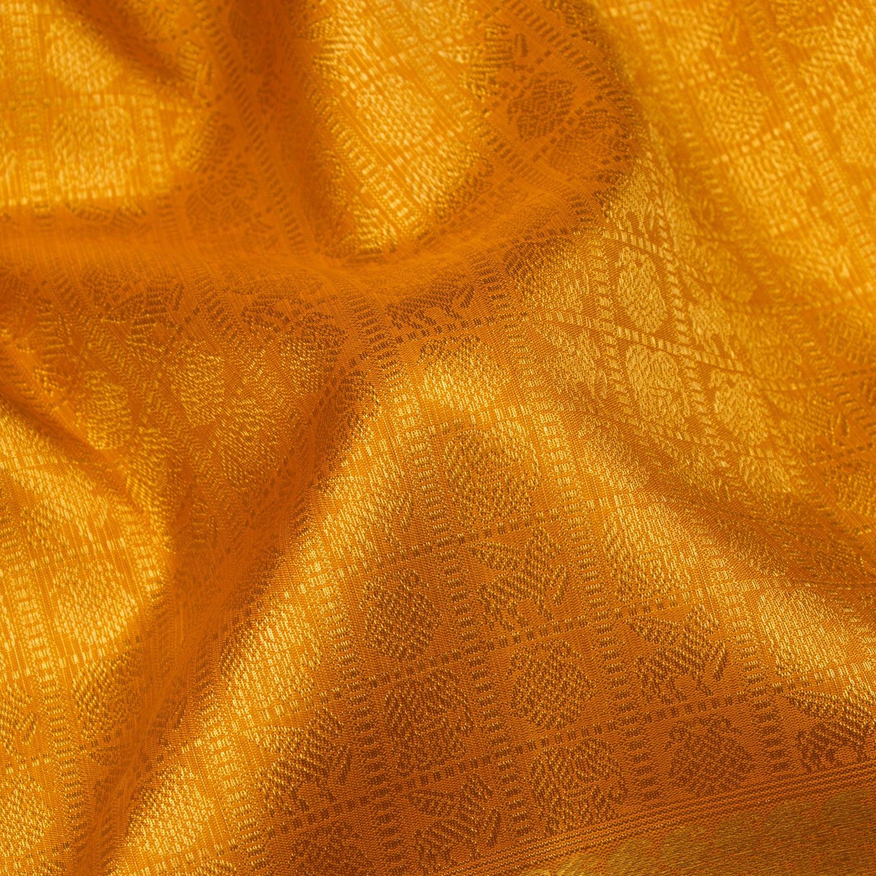 Kanakavalli Kanjivaram Silk Sari 25-110-HS001-00733 - Fabric View