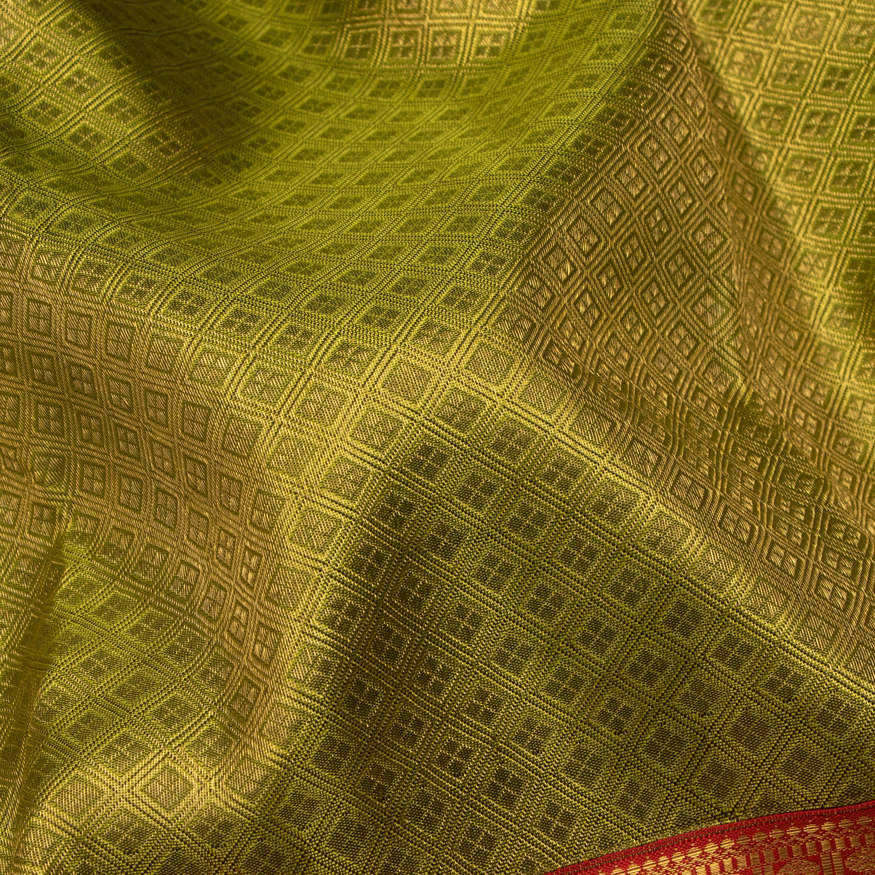 Kanakavalli Kanjivaram Silk Sari 25-110-HS001-00736 - Fabric View