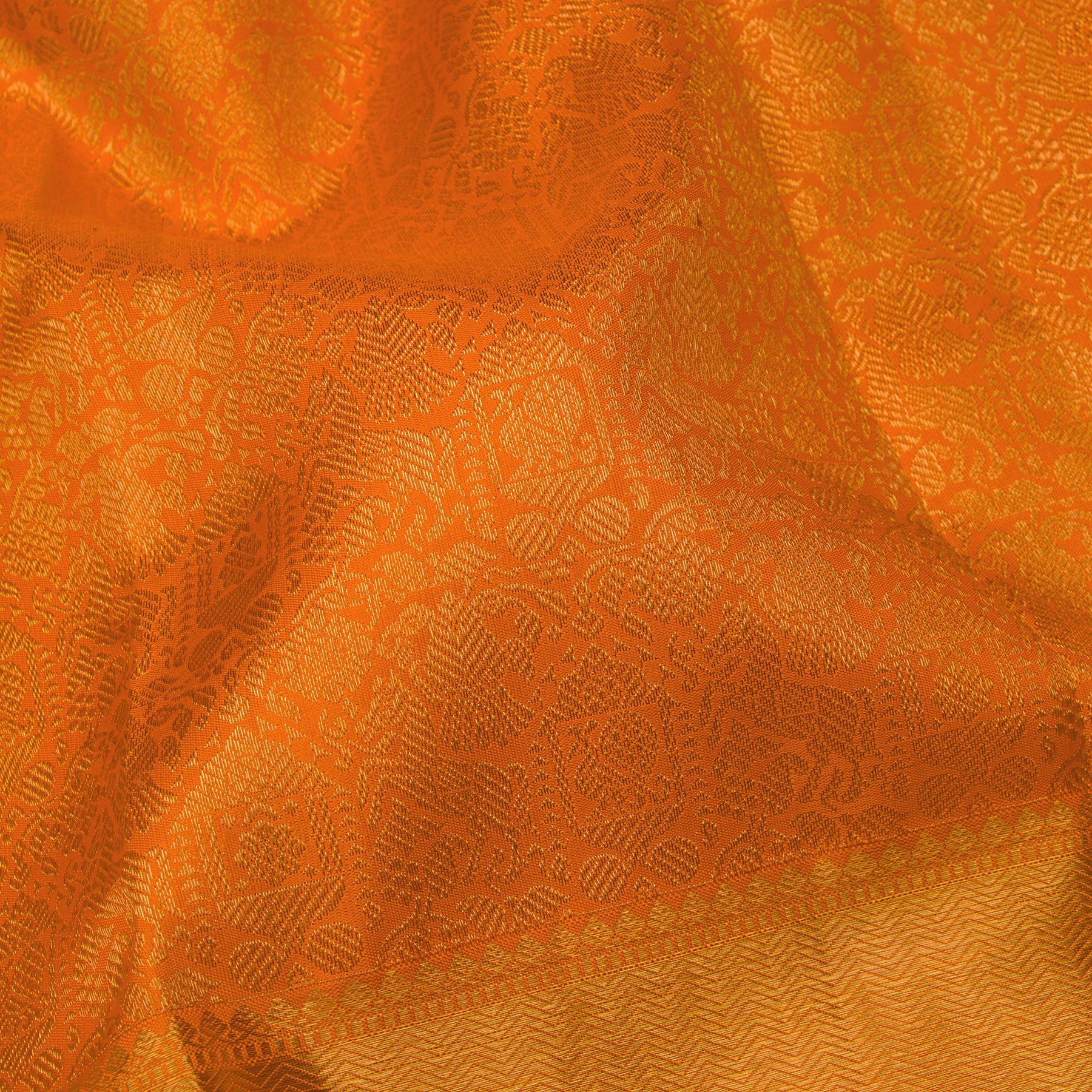 Kanakavalli Kanjivaram Silk Sari 25-110-HS001-00737 - Fabric View