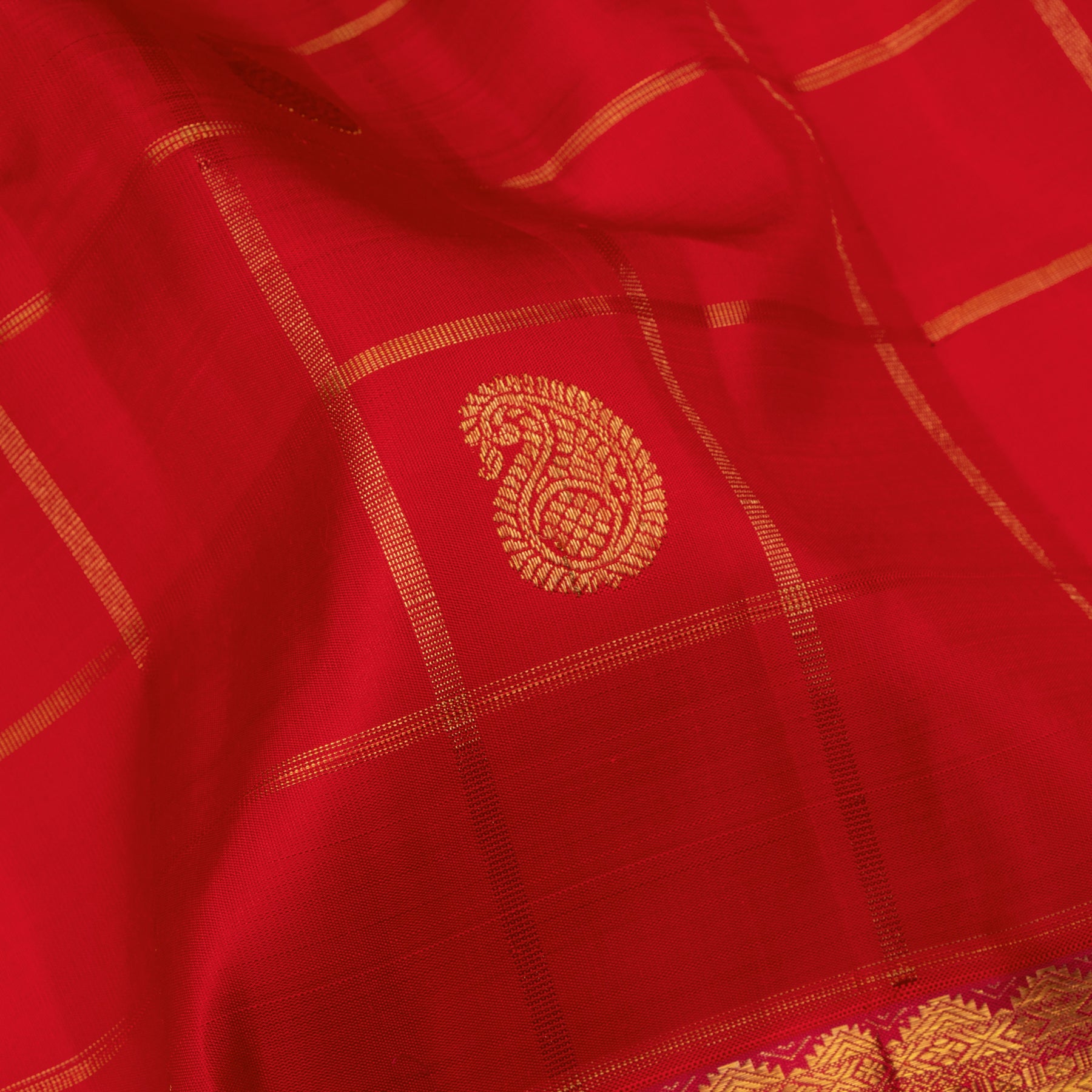Kanakavalli Kanjivaram Silk Sari 25-110-HS001-00774 - Fabric View