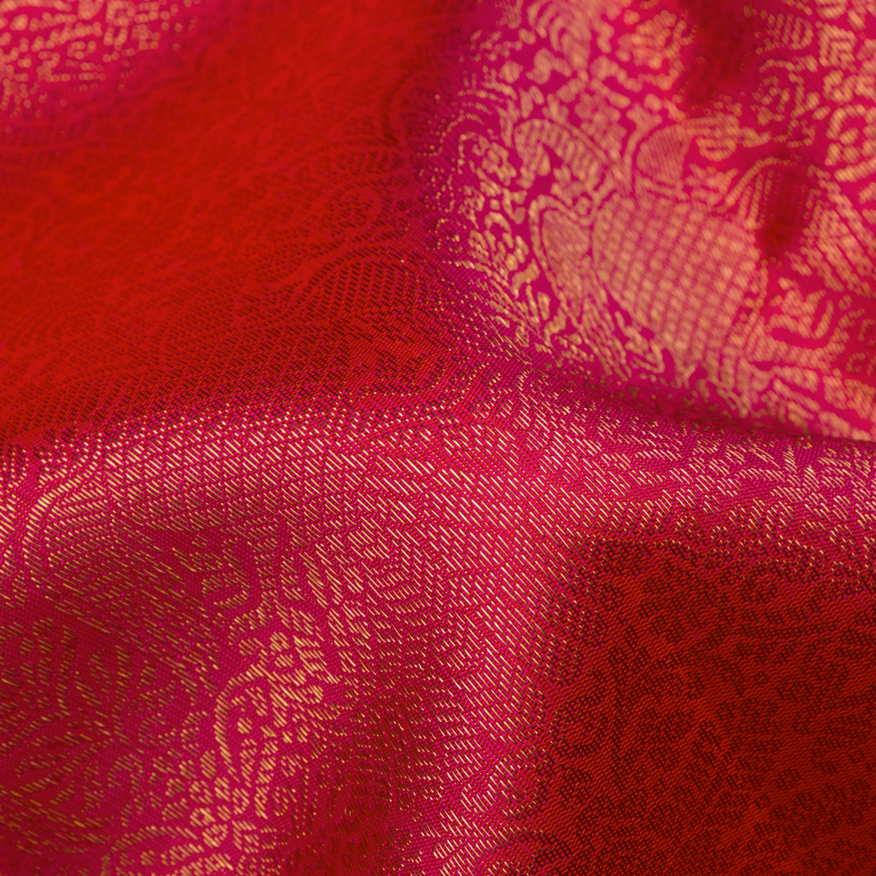 Kanakavalli Kanjivaram Silk Sari 25-110-HS001-01986 - Fabric View