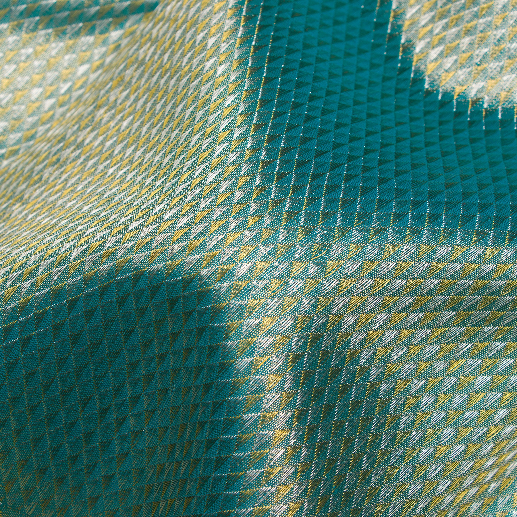Kanakavalli Kanjivaram Silk Sari 25-110-HS001-02016 - Fabric View
