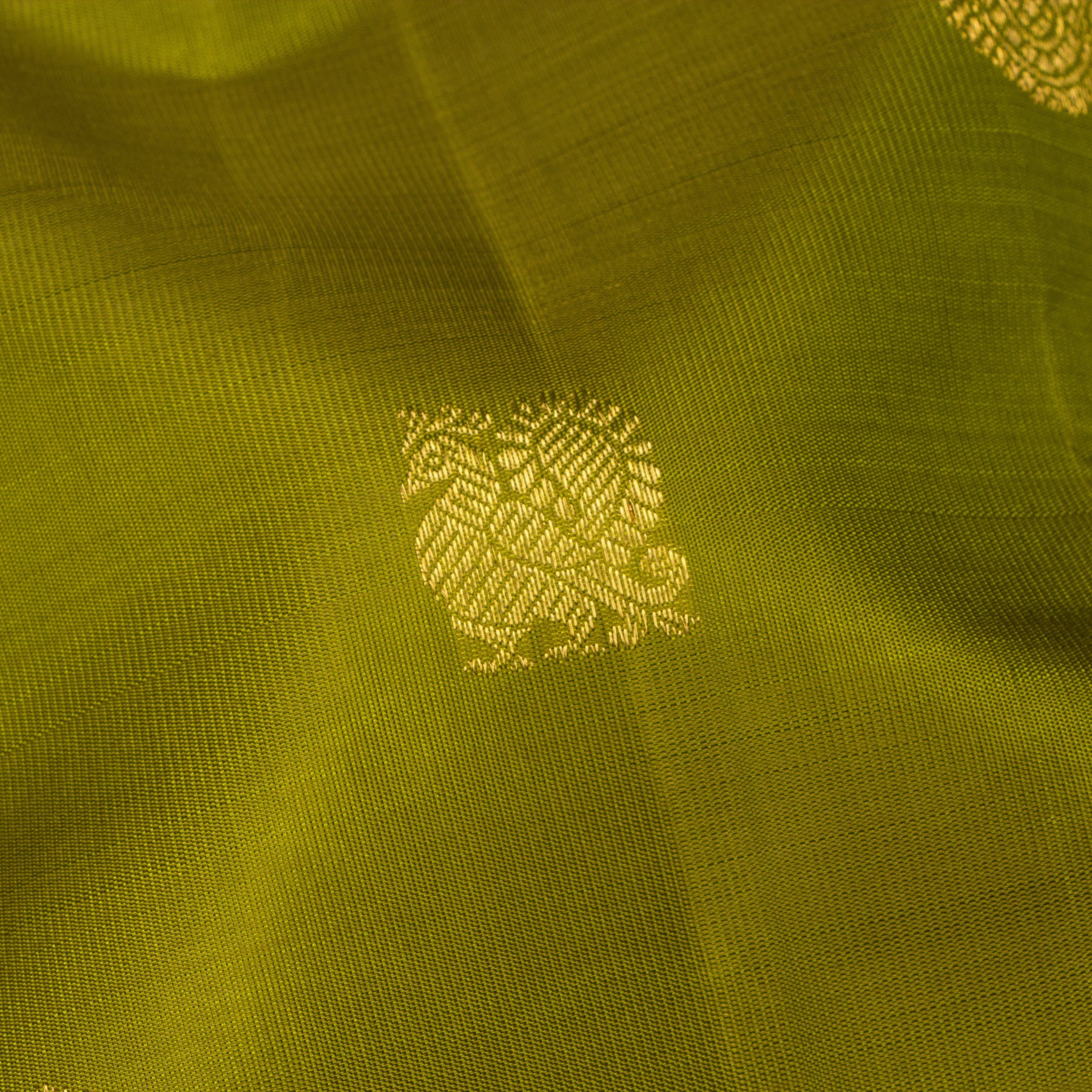Kanakavalli Kanjivaram Silk Sari 25-110-HS001-02020 - Fabric View