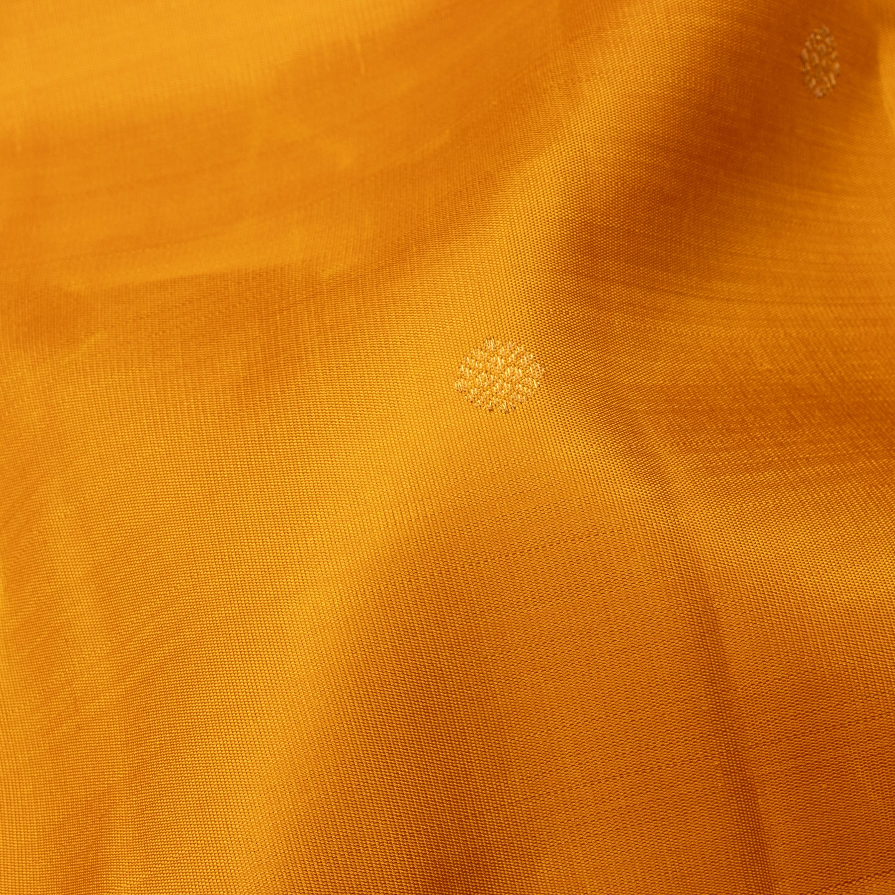 Kanakavalli Kanjivaram Silk Sari 25-110-HS001-02025 - Fabric View