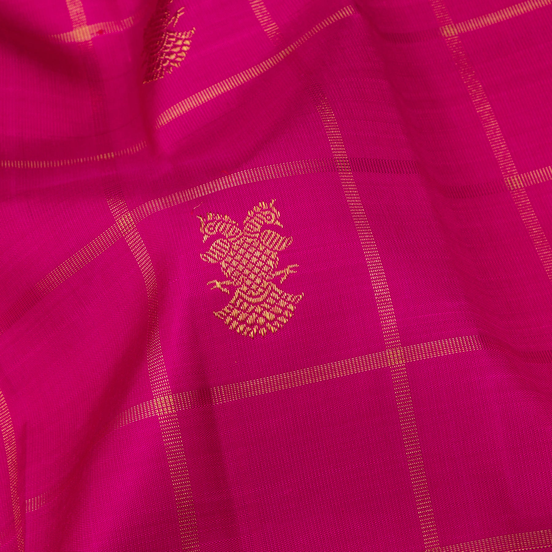 Kanakavalli Kanjivaram Silk Sari 25-110-HS001-02052 - Fabric View