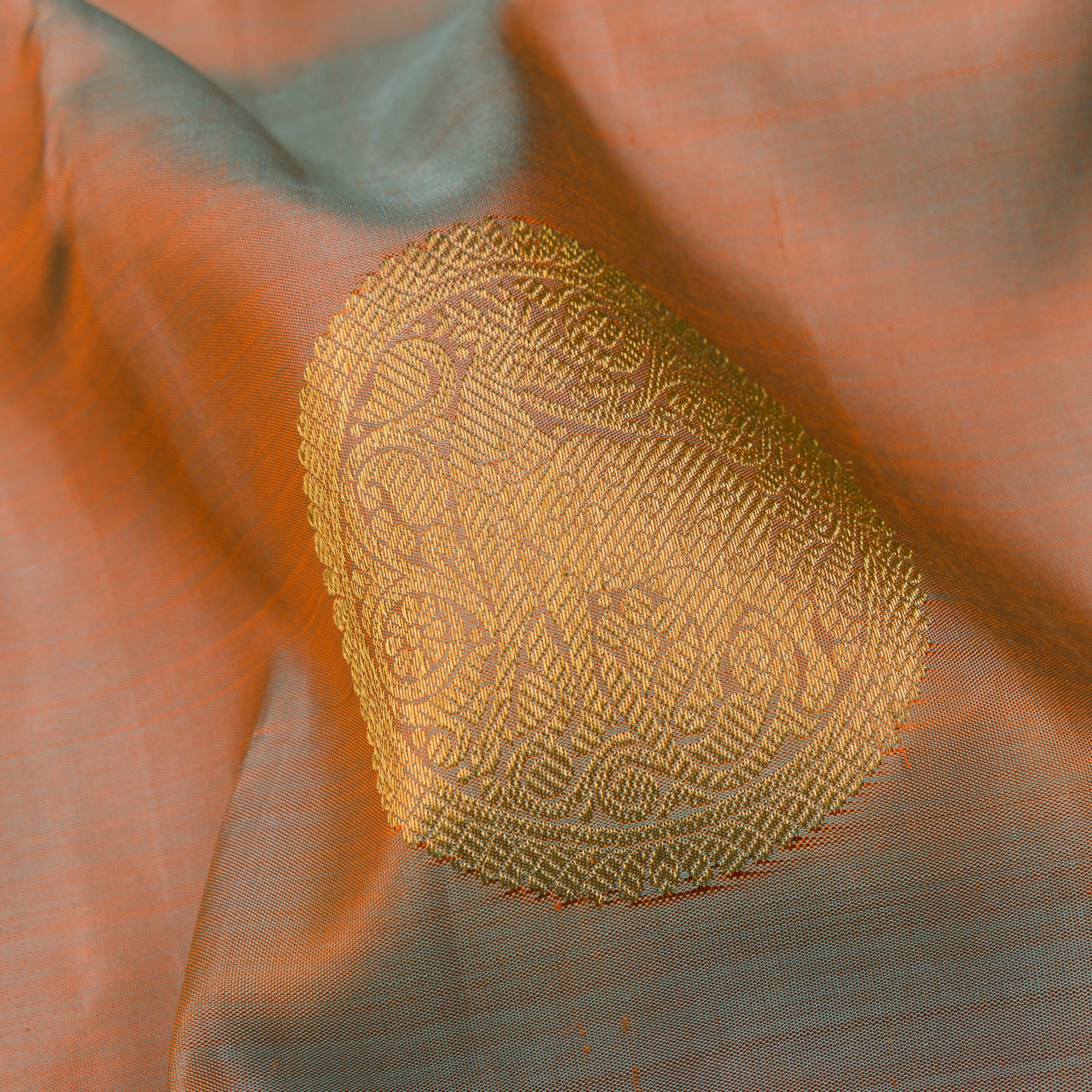 Kanakavalli Kanjivaram Silk Sari 25-110-HS001-02084 - Fabric View