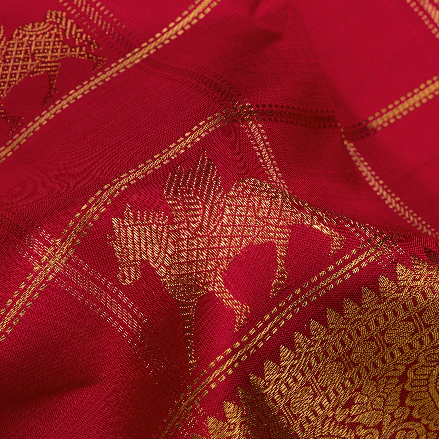 Kanakavalli Kanjivaram Silk Sari 25-110-HS001-02346 - Fabric View