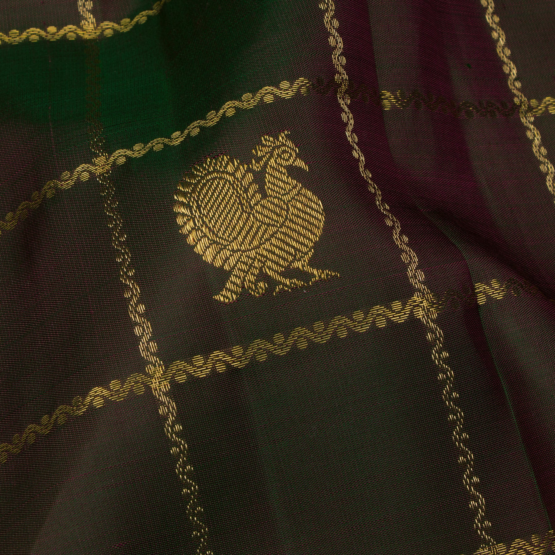 Kanakavalli Kanjivaram Silk Sari 25-110-HS001-02433 - Fabric View