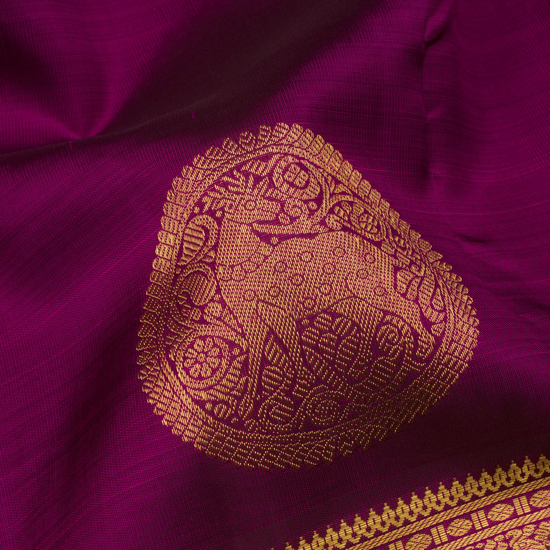 Kanakavalli Kanjivaram Silk Sari 25-110-HS001-02459 - Fabric View